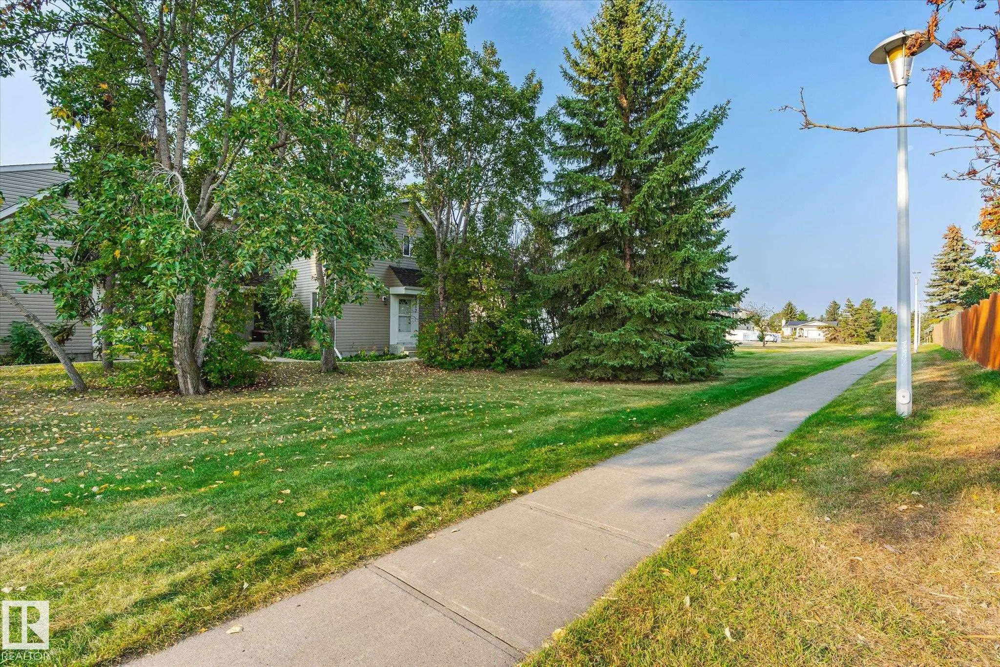 5312 MCLEOD Road