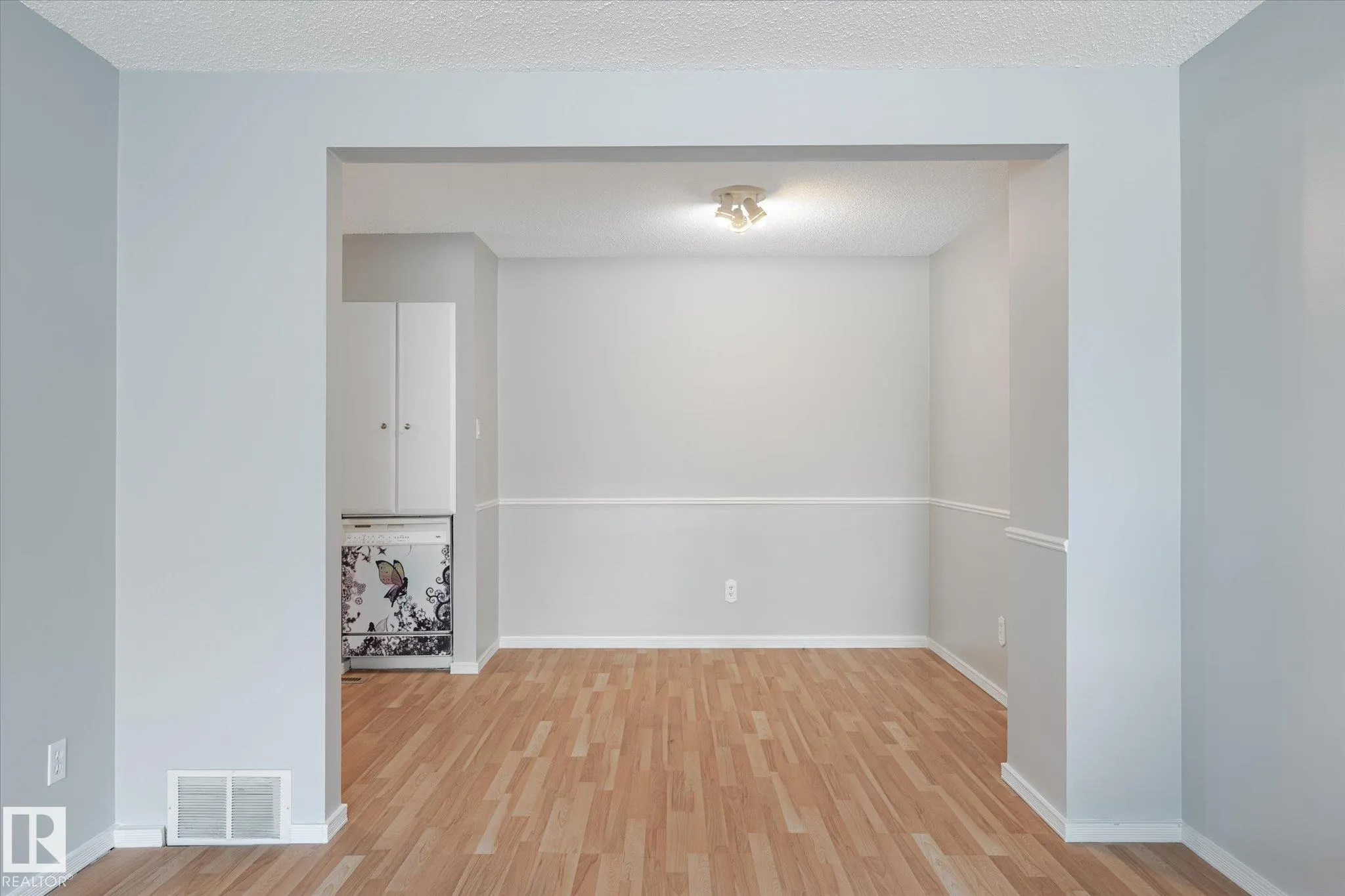 5312 MCLEOD Road
