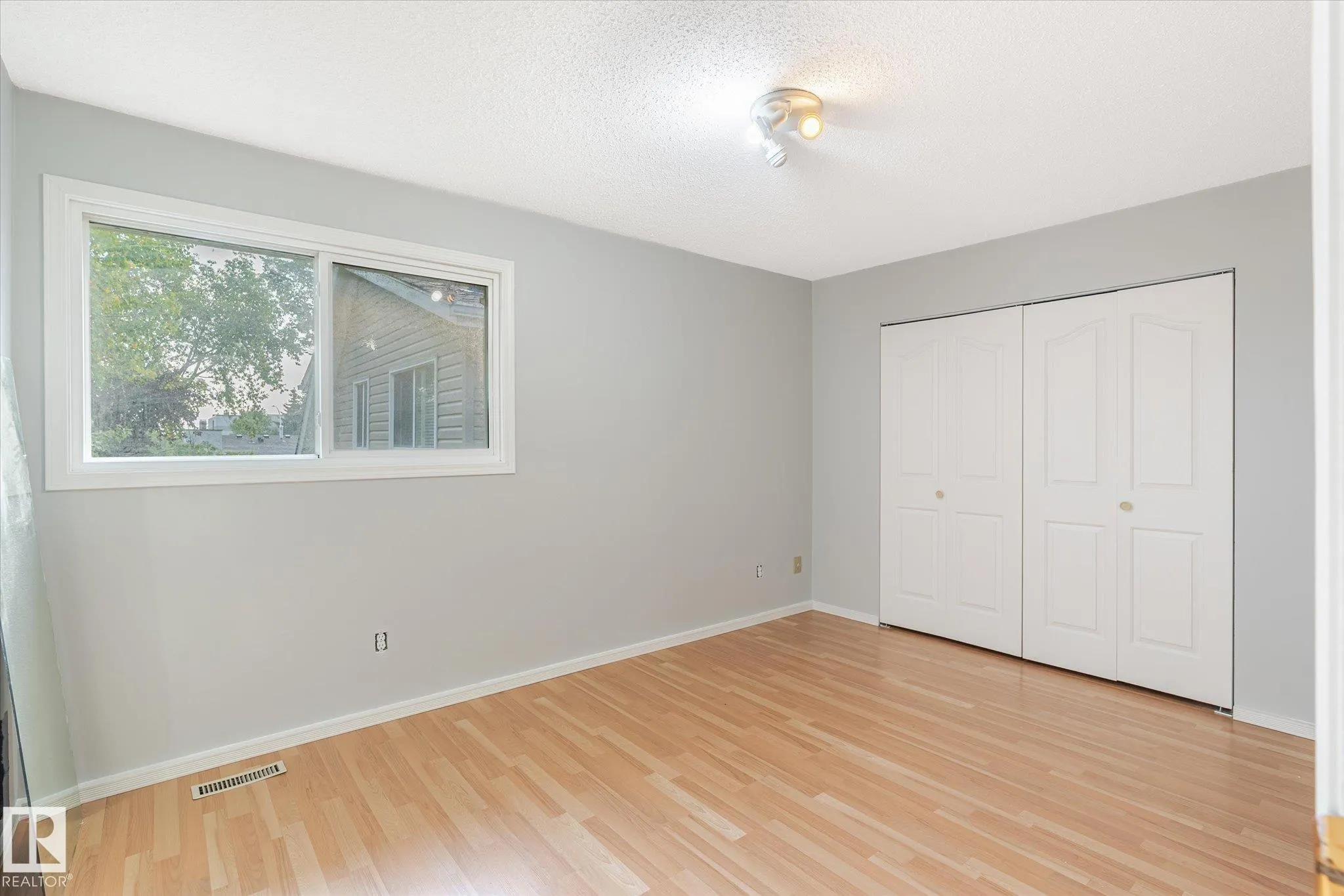 5312 MCLEOD Road