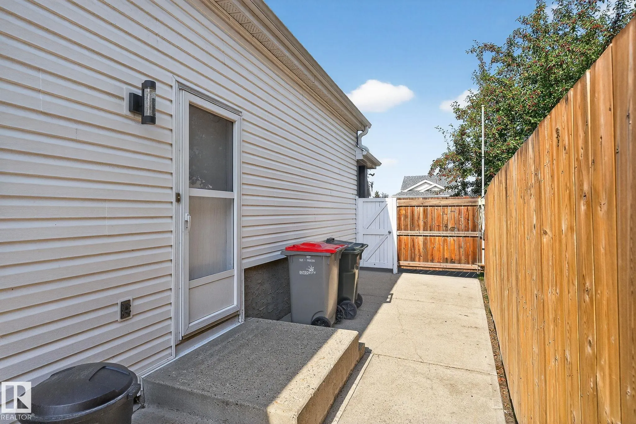 12 ST. ANDREWS Avenue