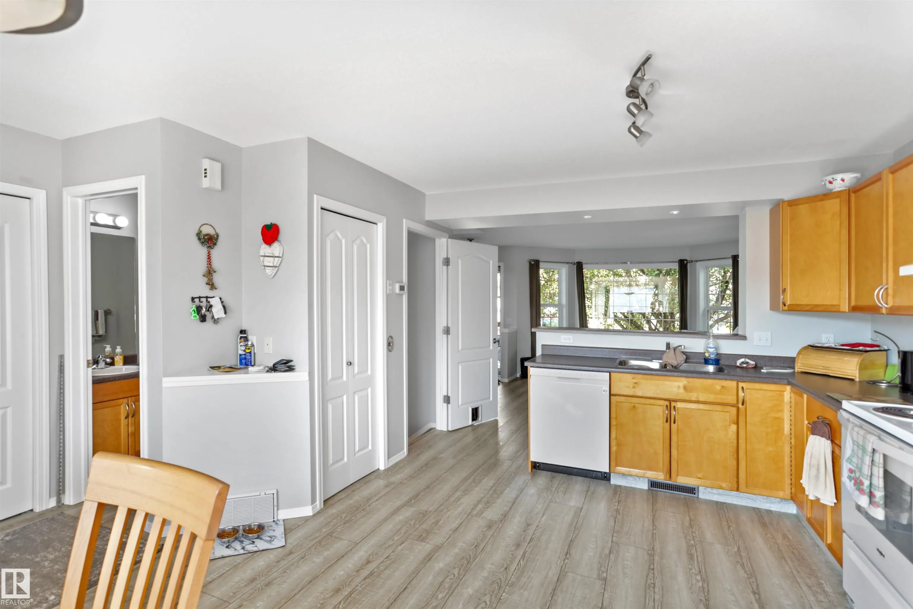 80 BIRCHWOOD Drive