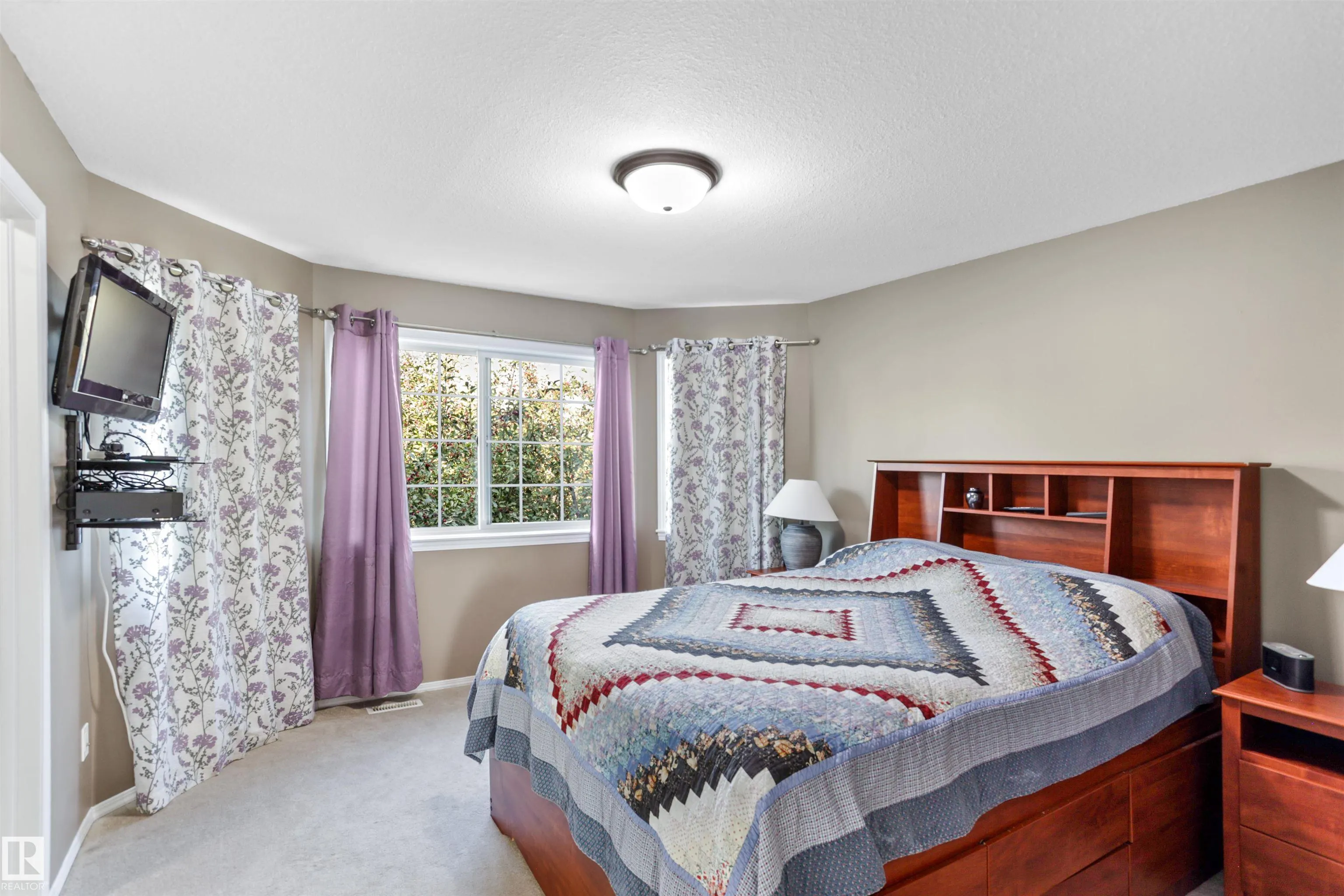 80 BIRCHWOOD Drive