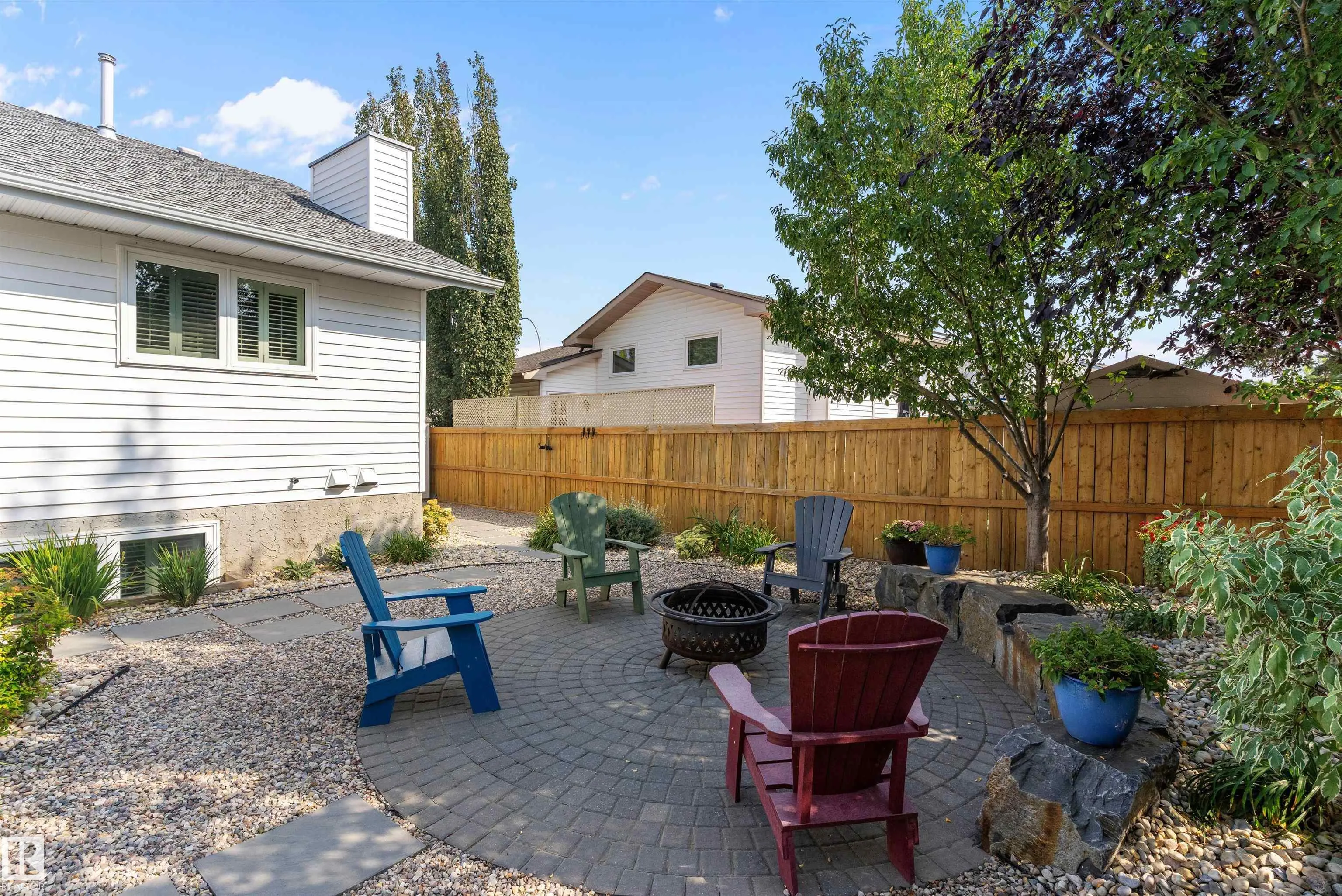 77 Meadowview Drive