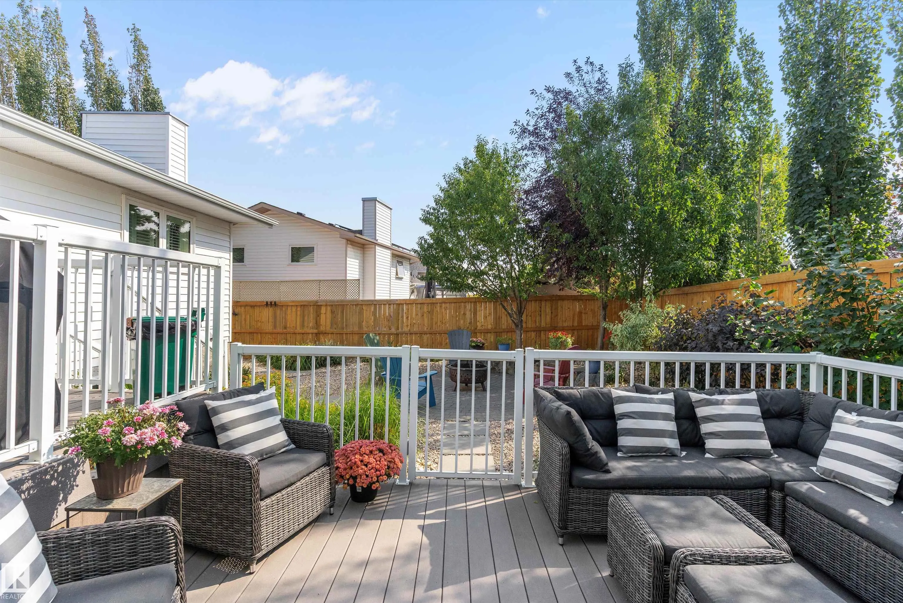 77 Meadowview Drive