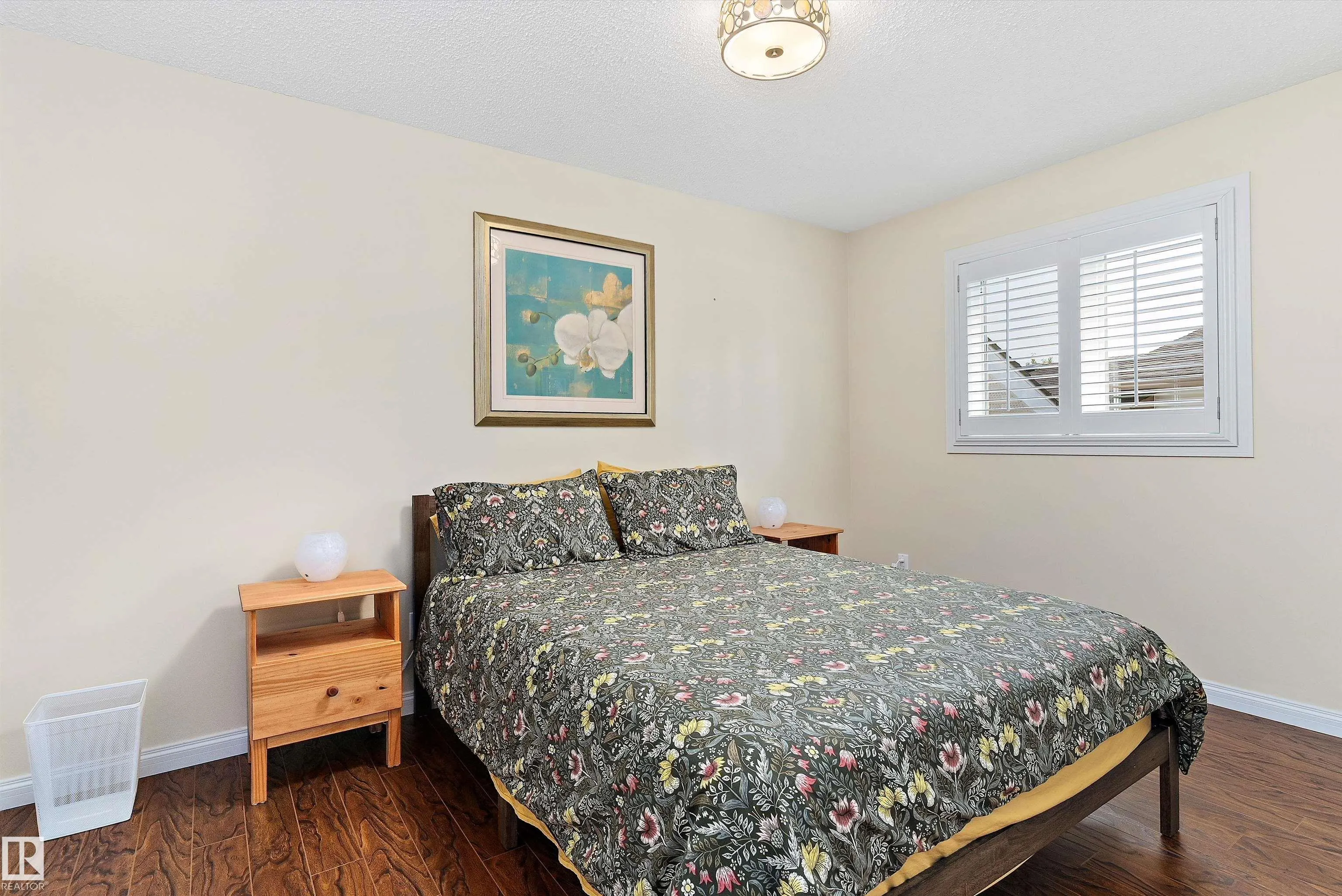 77 Meadowview Drive