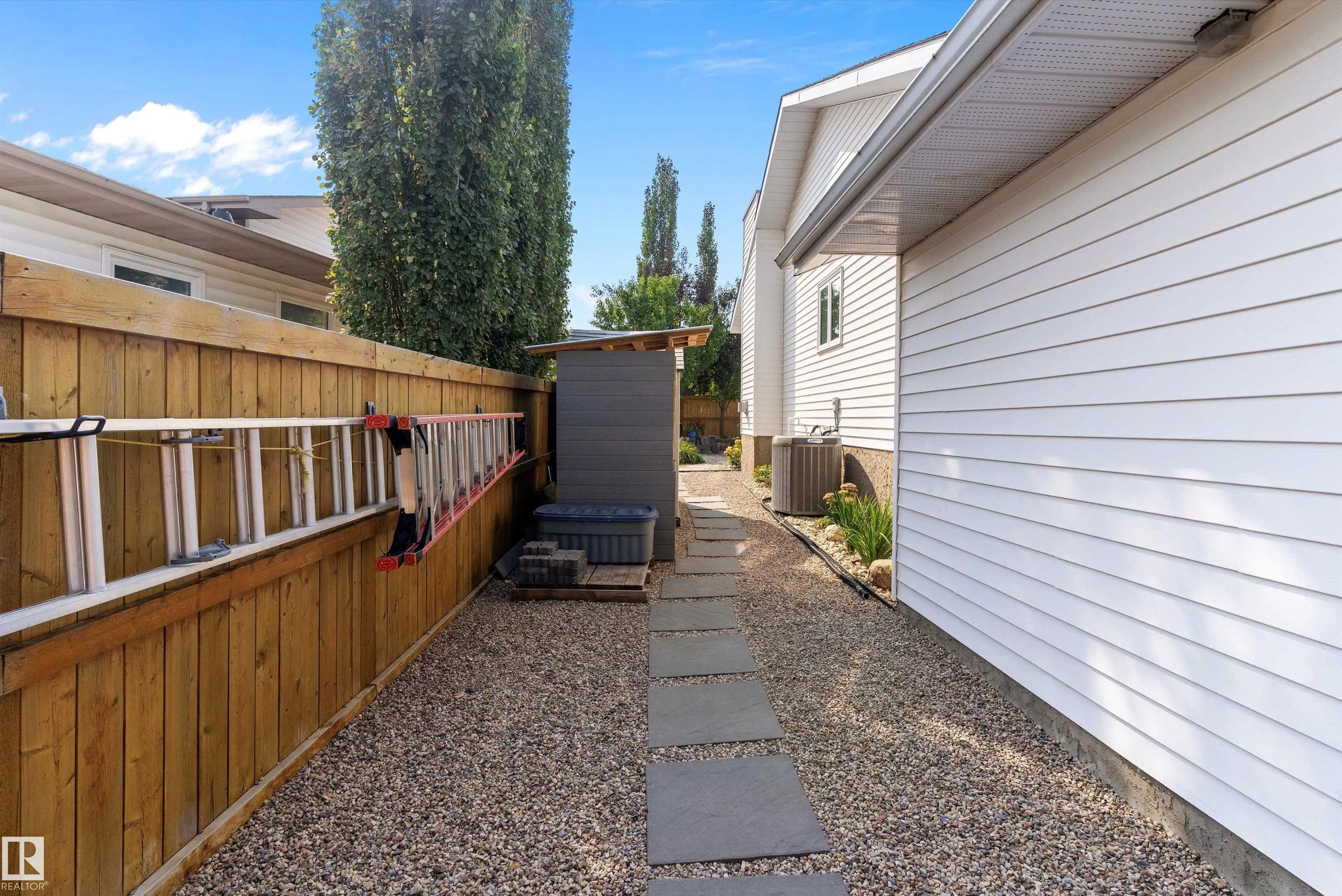 77 Meadowview Drive