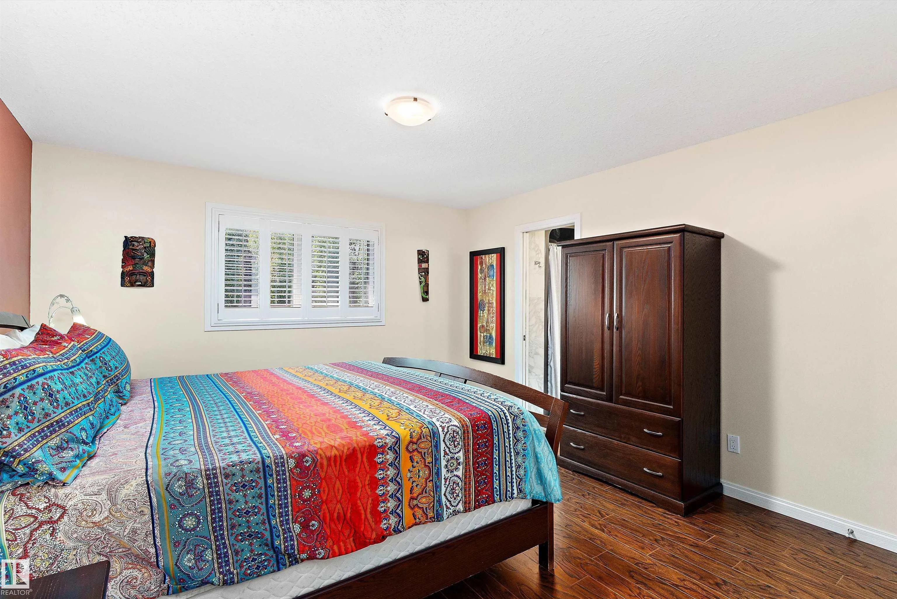 77 Meadowview Drive