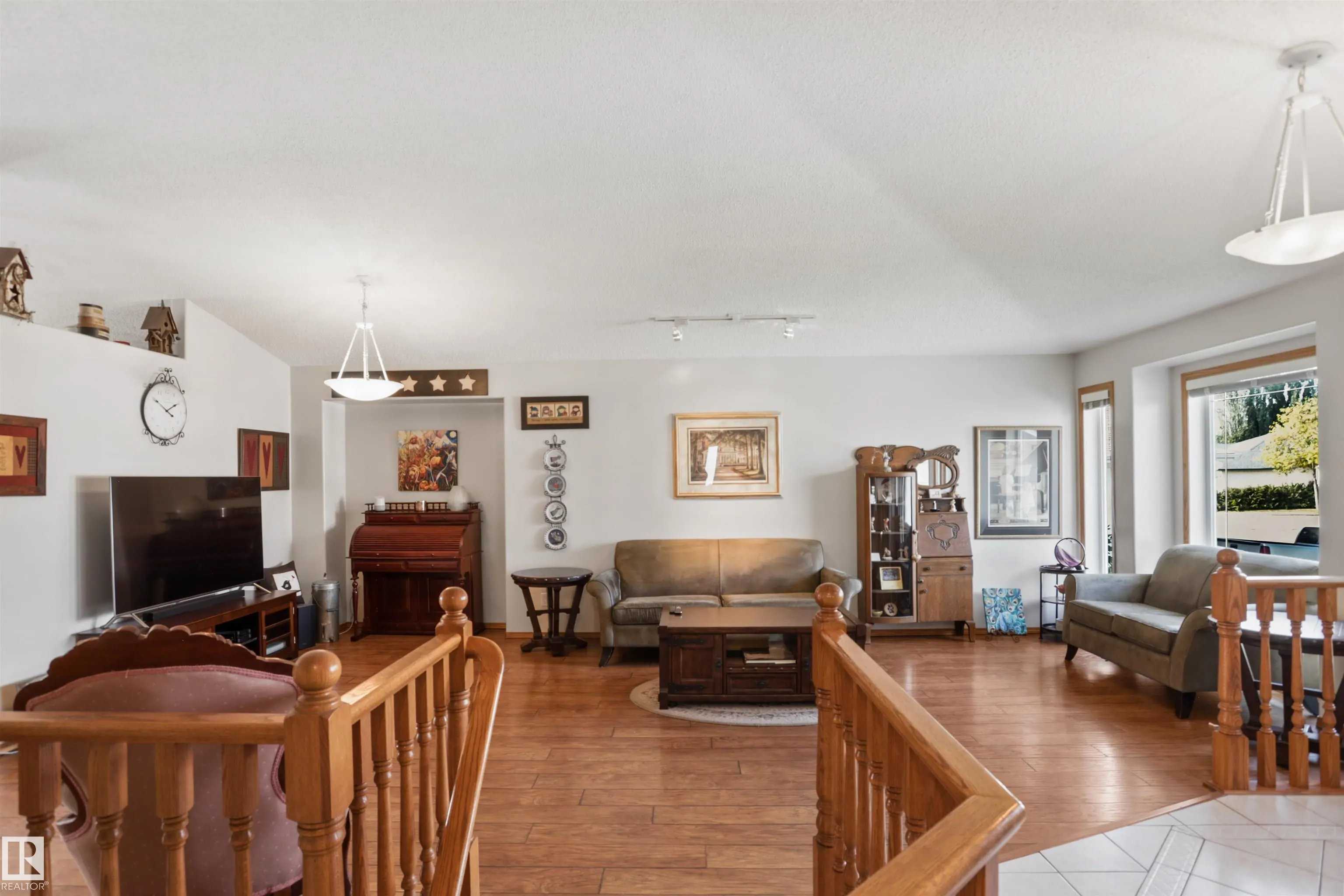 150 HIGHWOOD Crescent