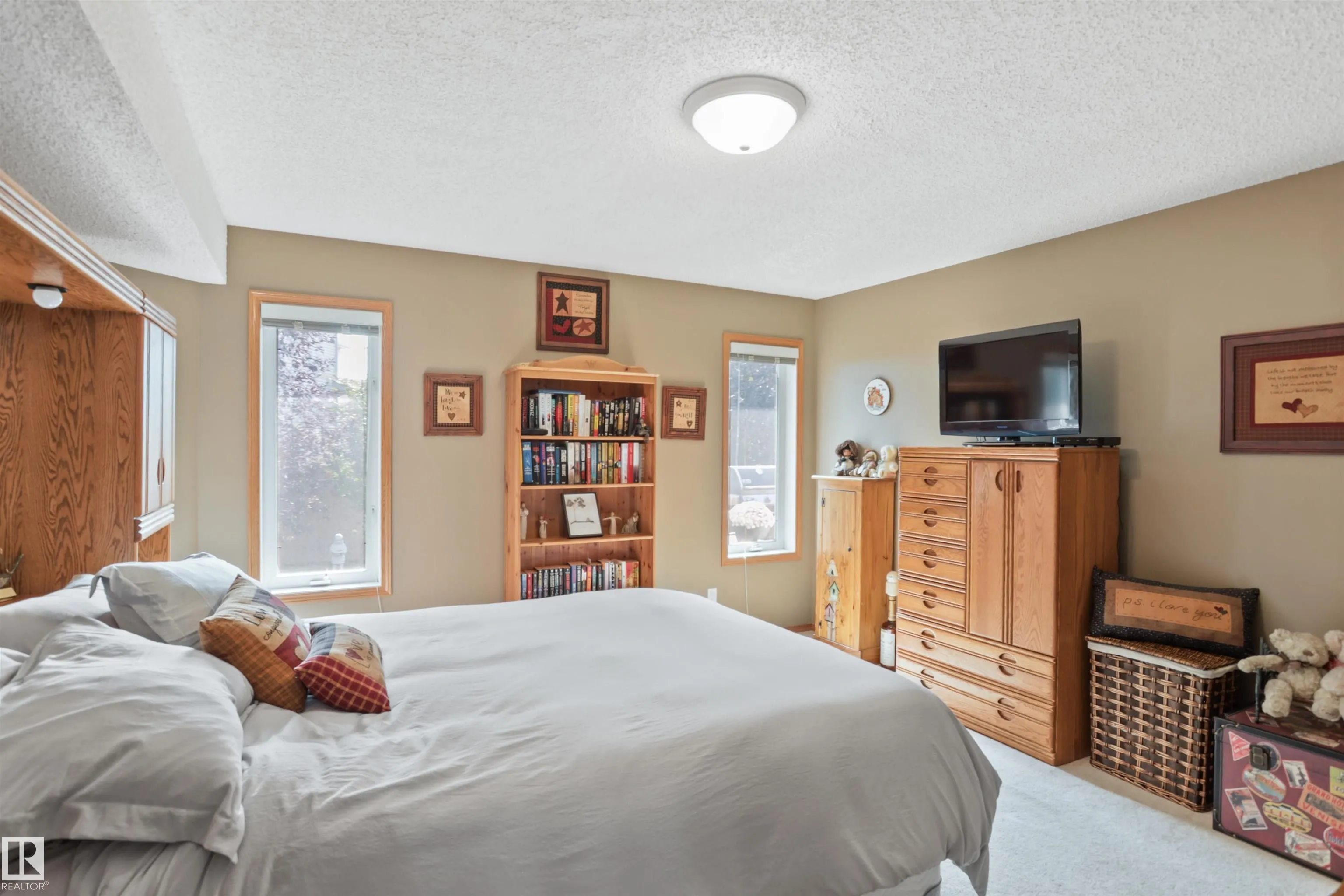 150 HIGHWOOD Crescent