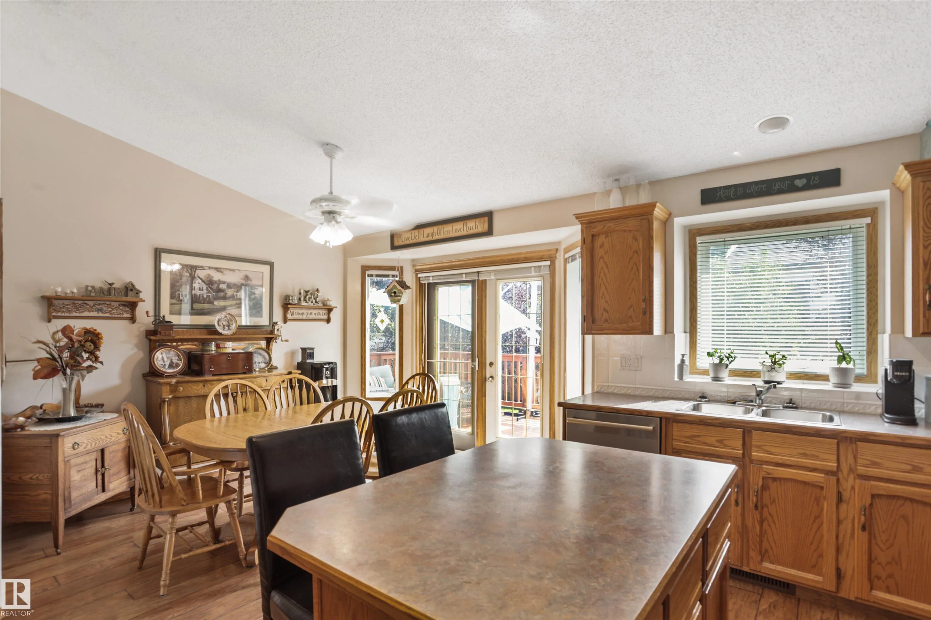 150 HIGHWOOD Crescent