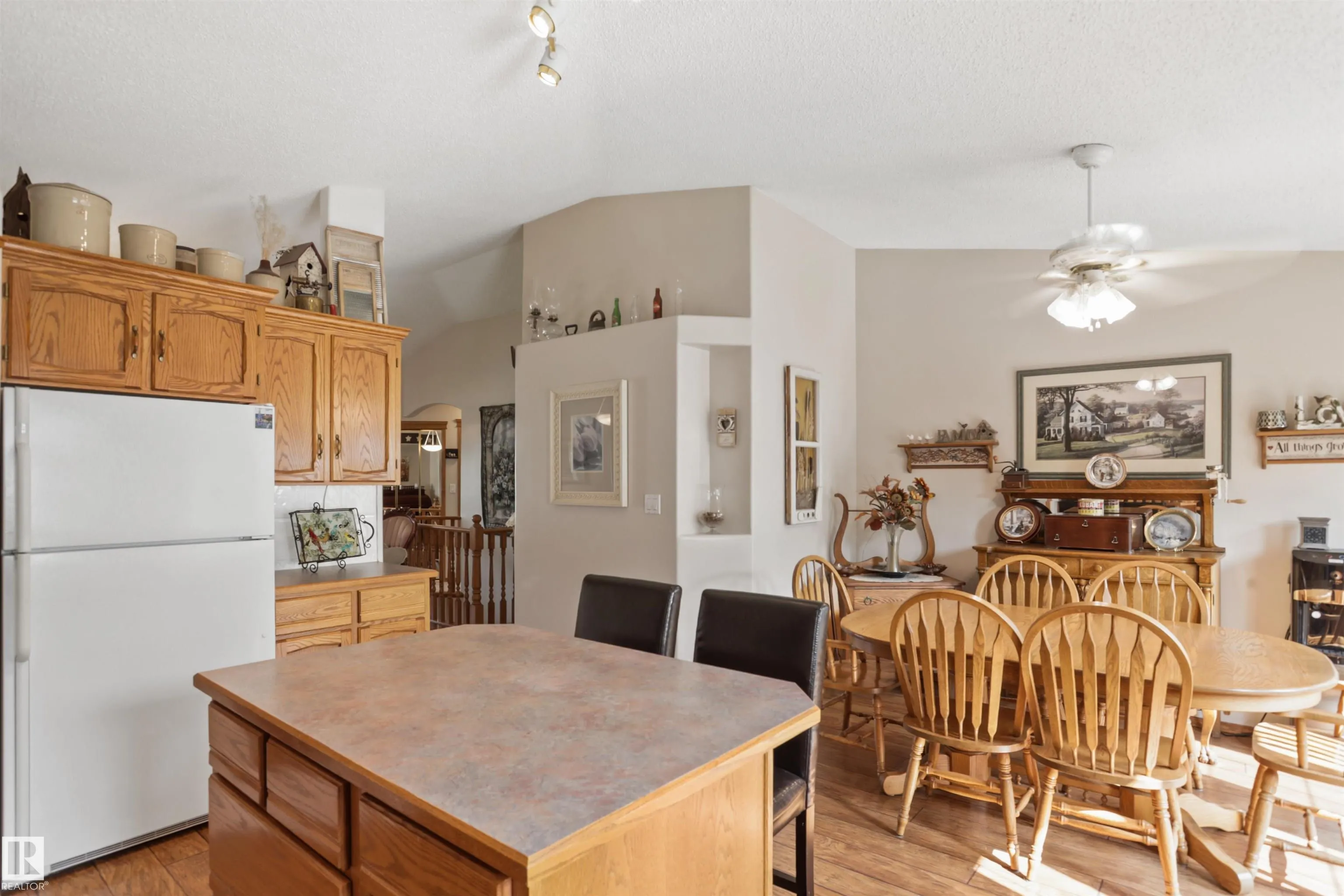 150 HIGHWOOD Crescent