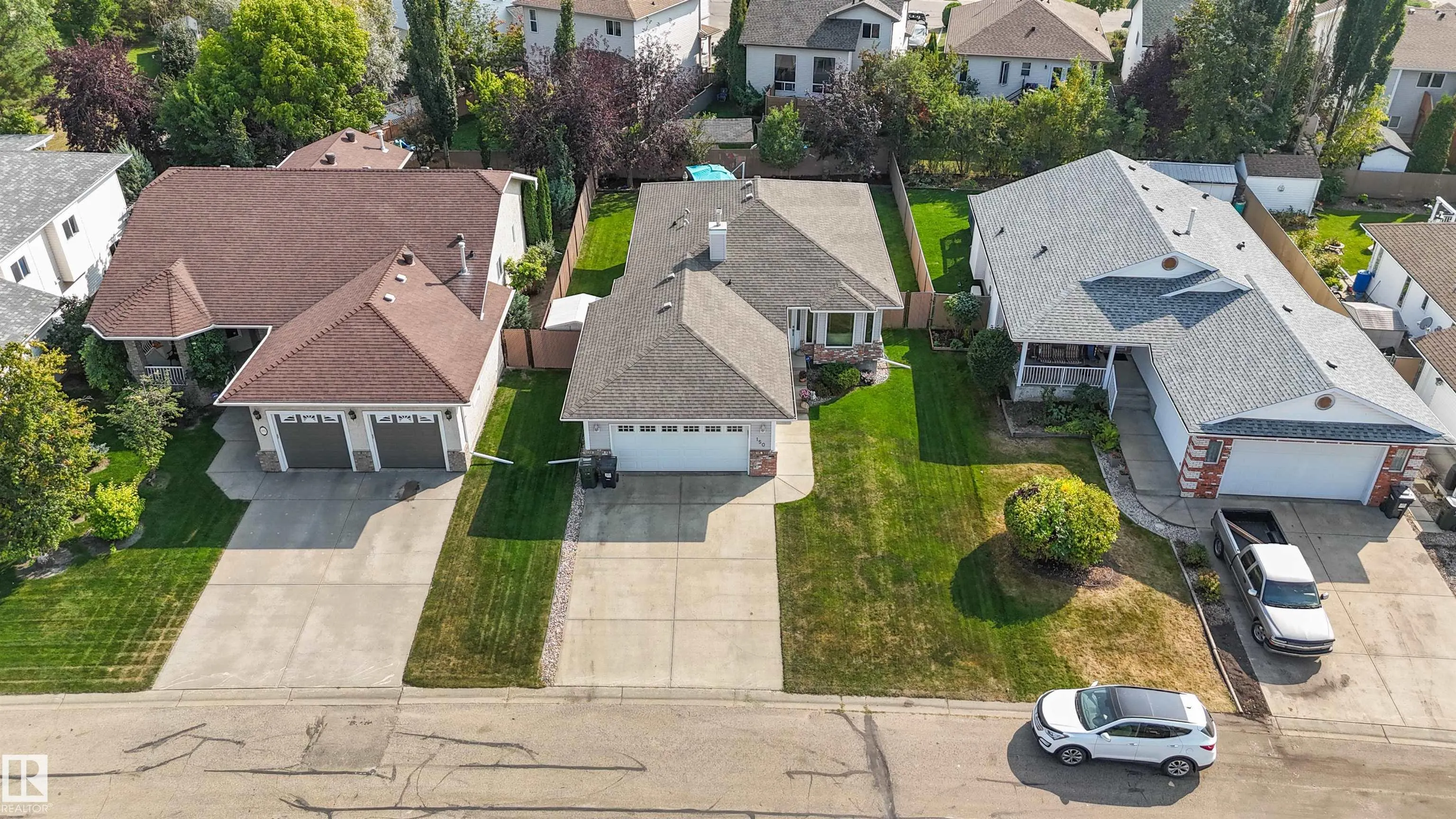 150 HIGHWOOD Crescent