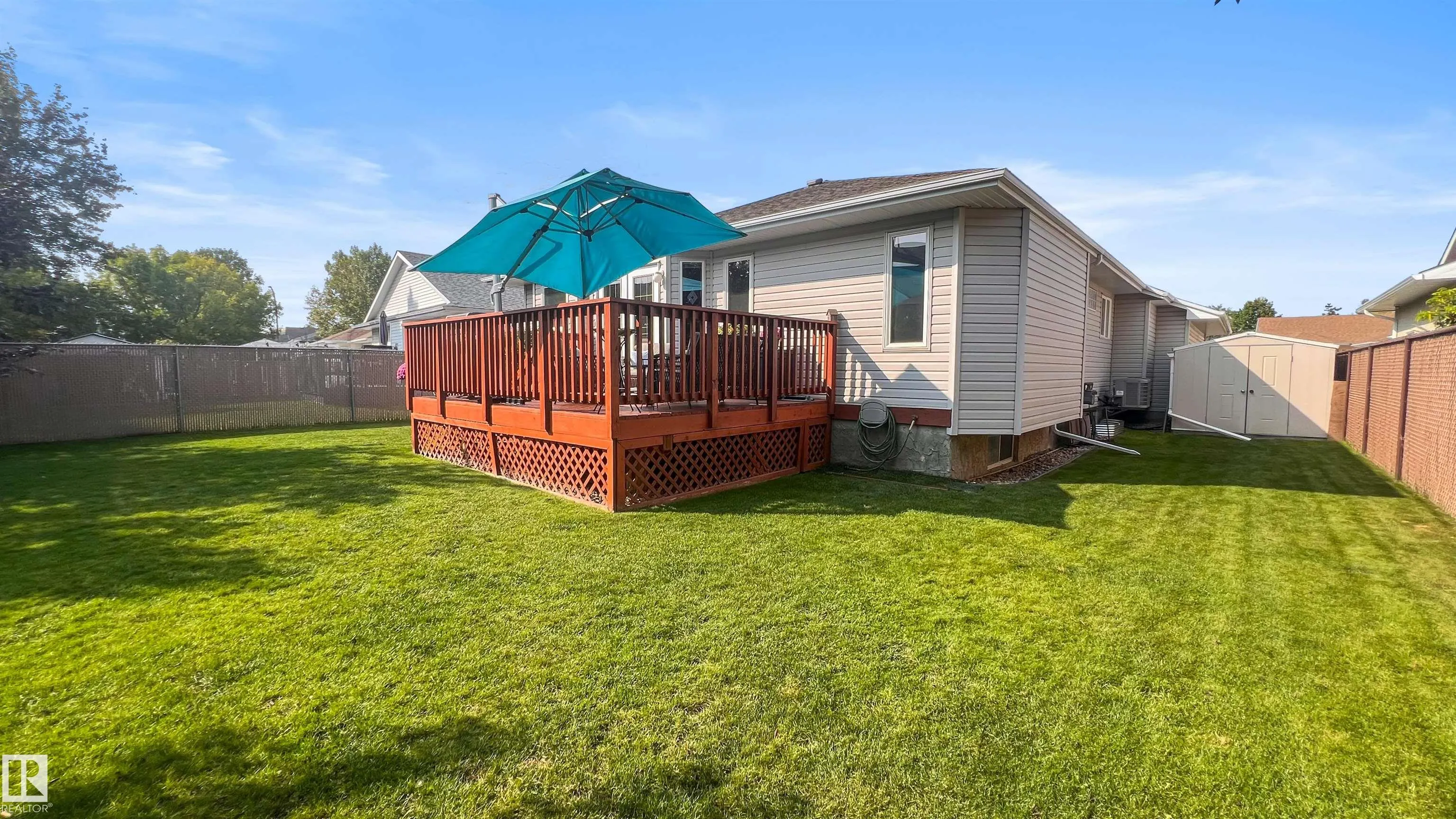 150 HIGHWOOD Crescent