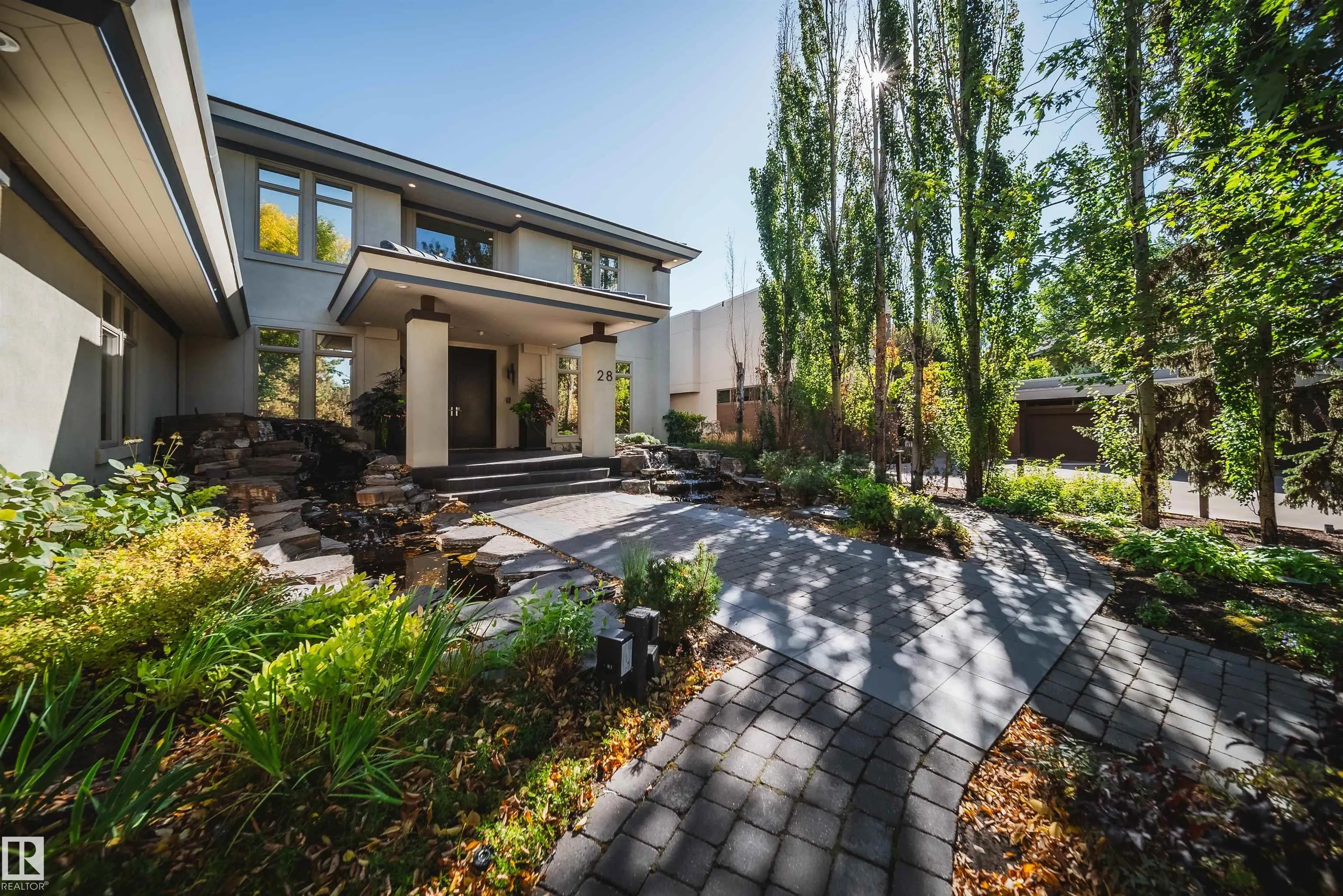 28 RIVERSIDE Crescent