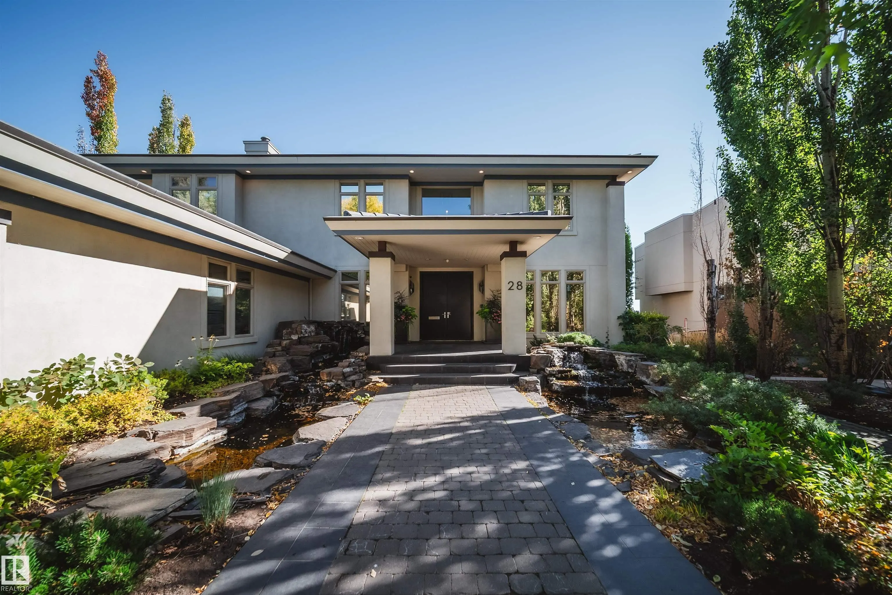 28 RIVERSIDE Crescent