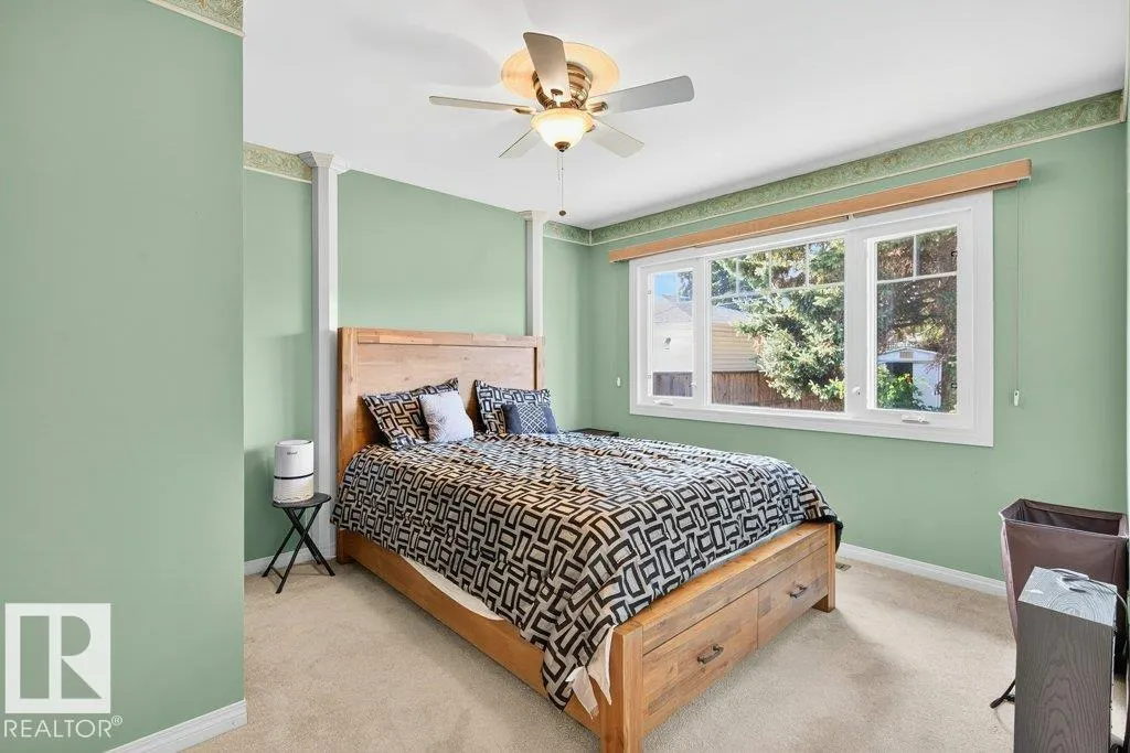 15 SUNNYSIDE Crescent