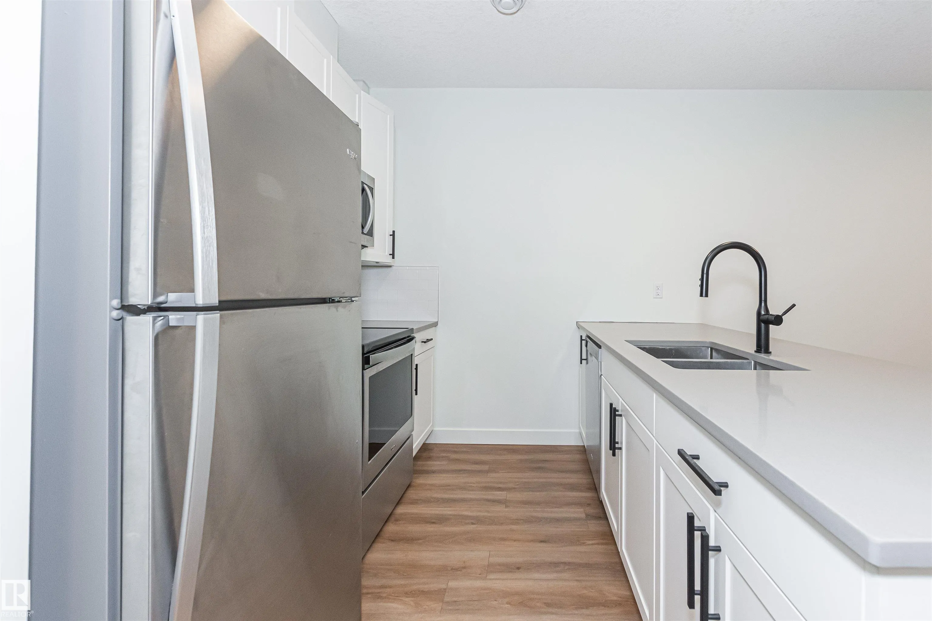 12220/22/24/26 112 Avenue