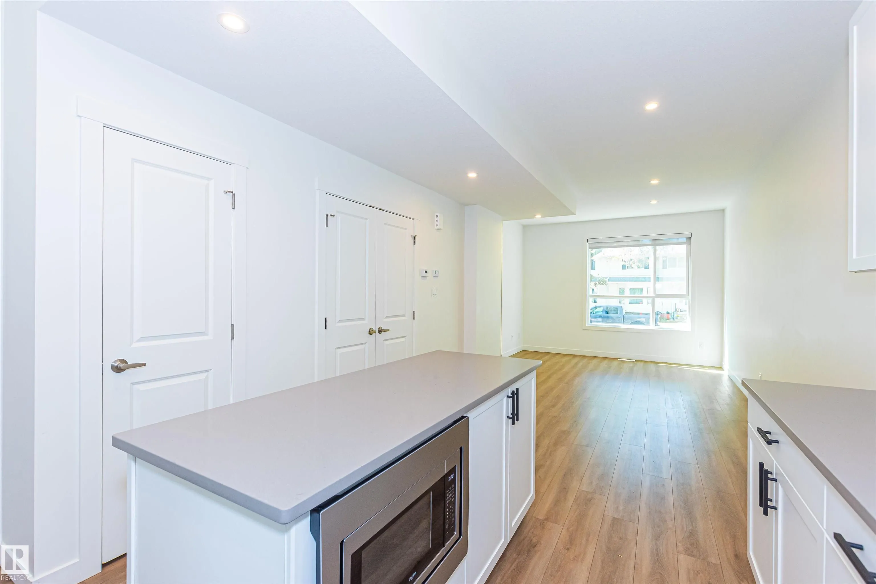 12220/22/24/26 112 Avenue