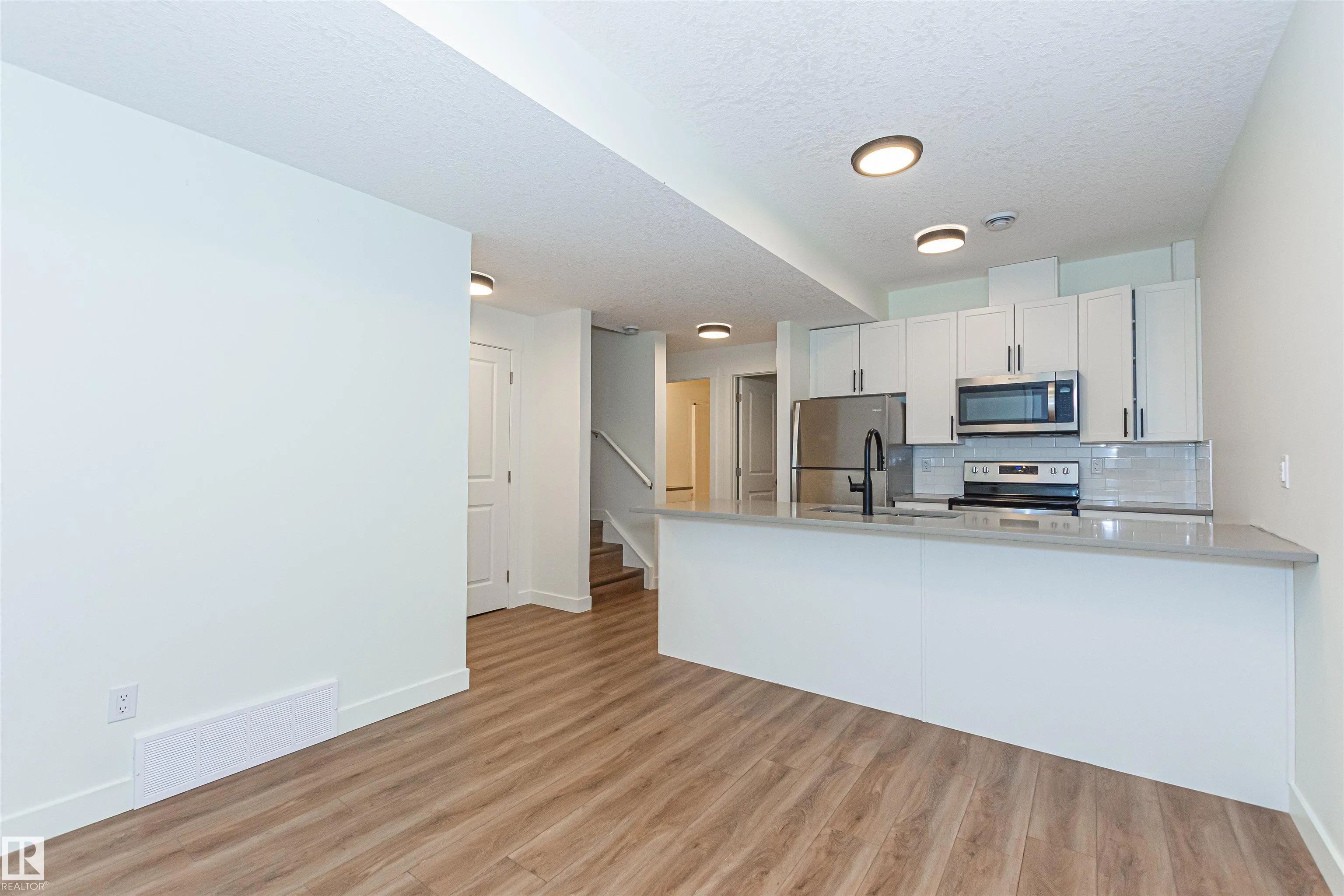 12220/22/24/26 112 Avenue
