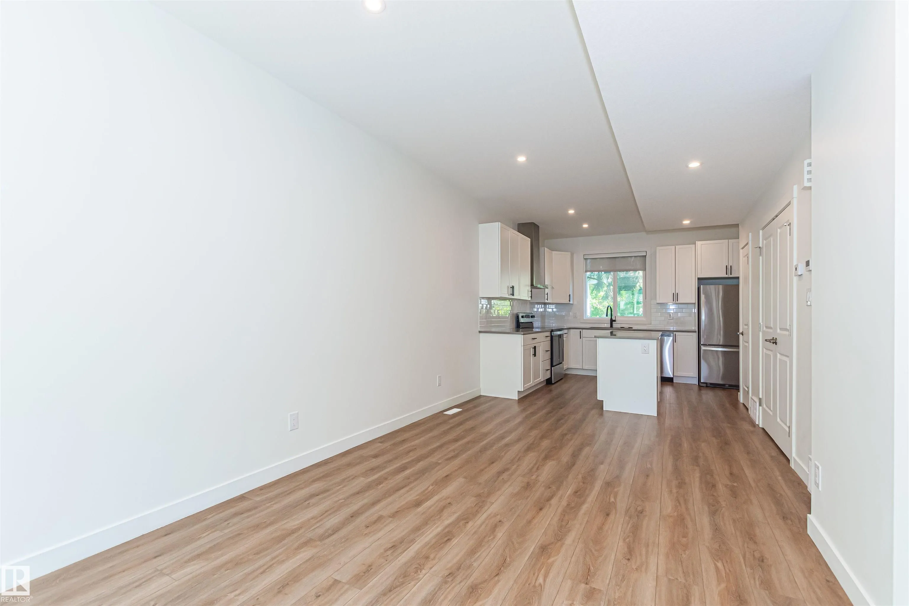 12220/22/24/26 112 Avenue