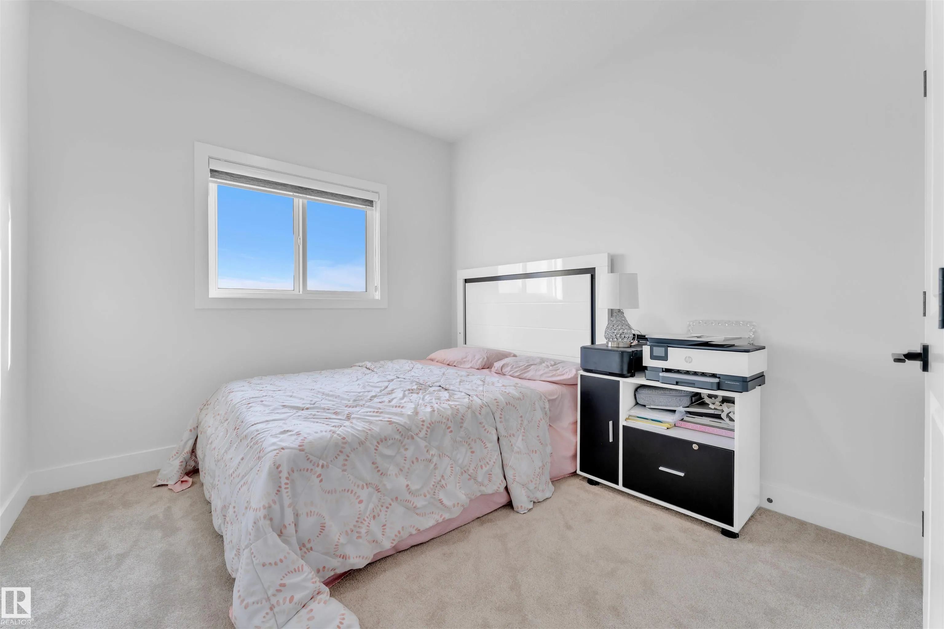 244 ROLSTON Wynd