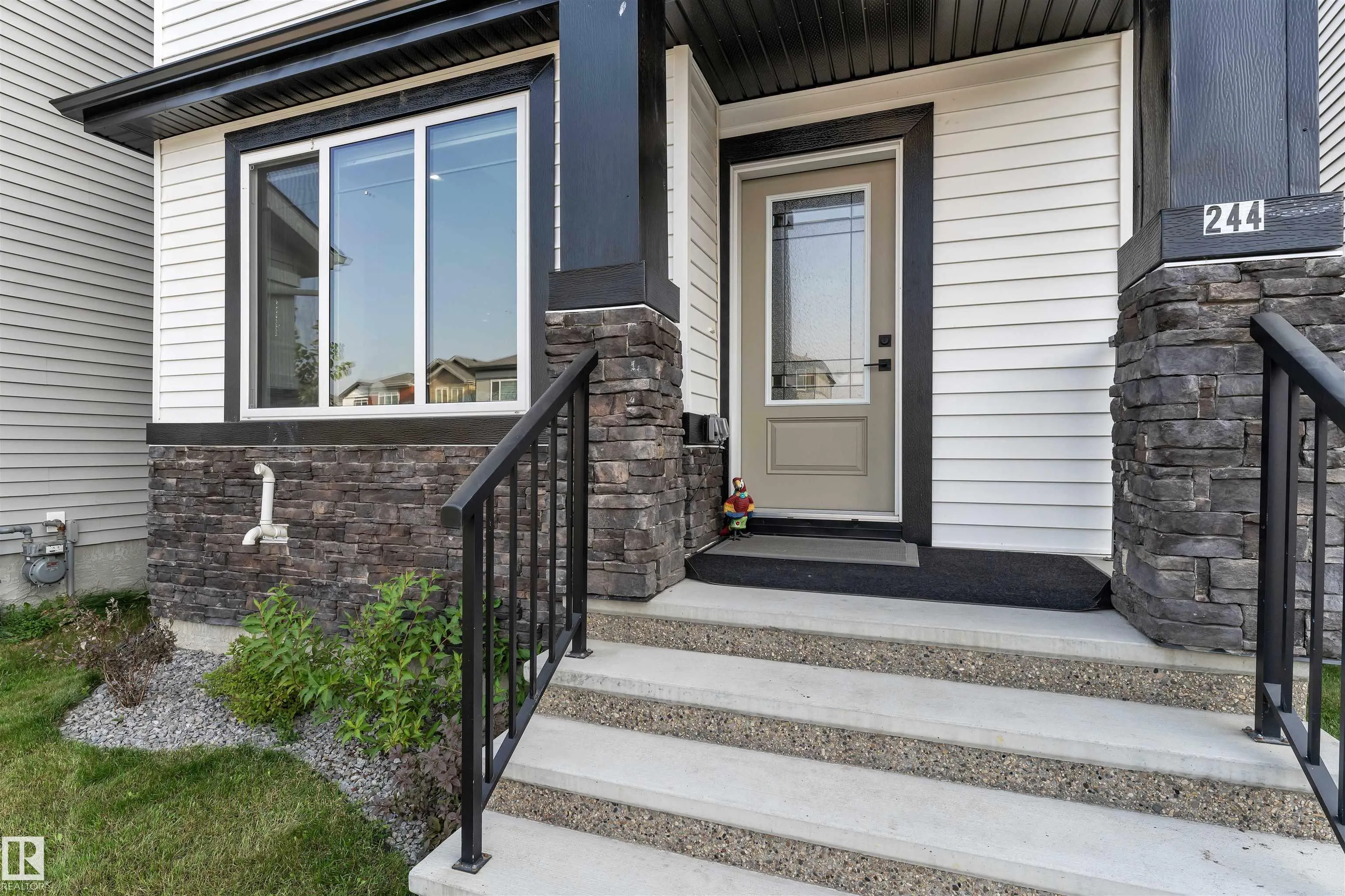 244 ROLSTON Wynd