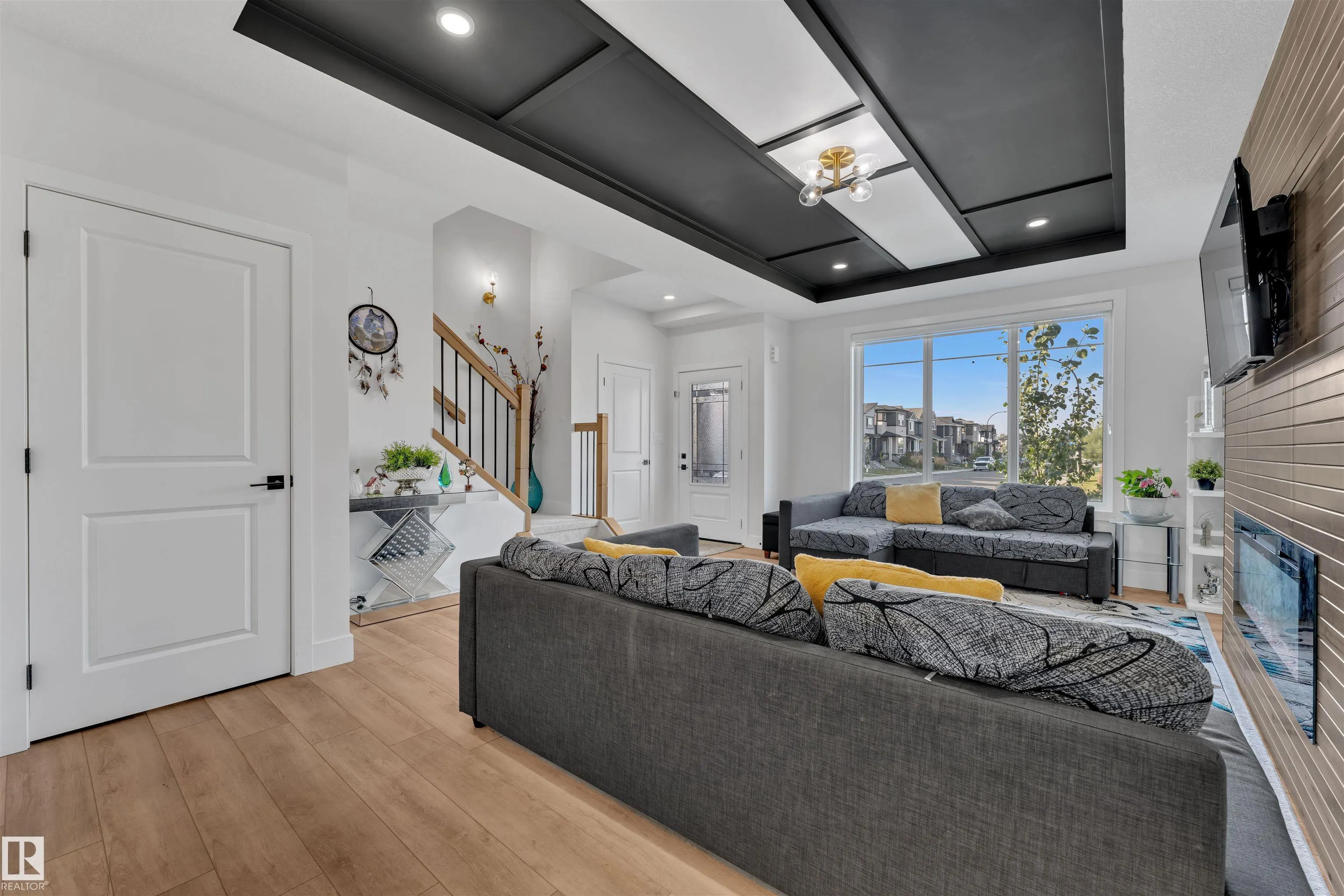 244 ROLSTON Wynd