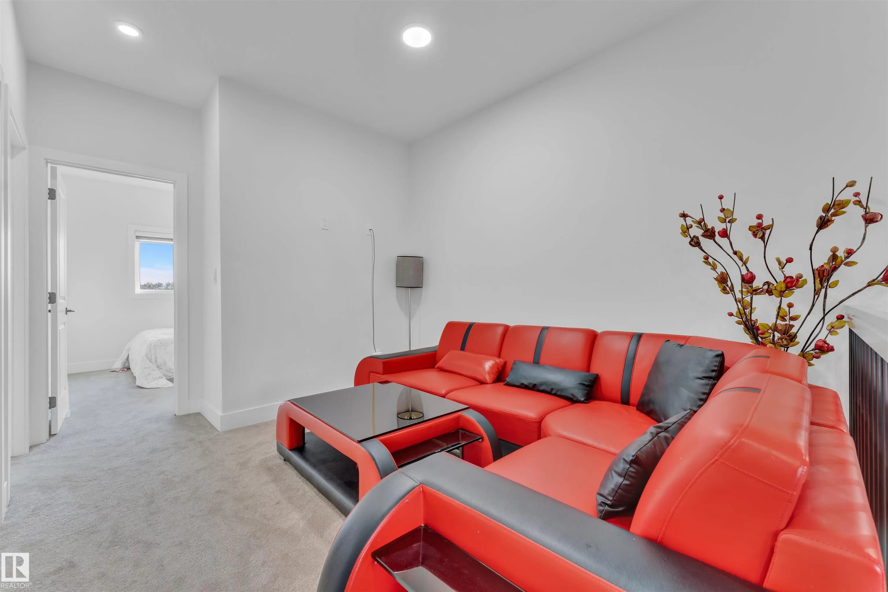 244 ROLSTON Wynd