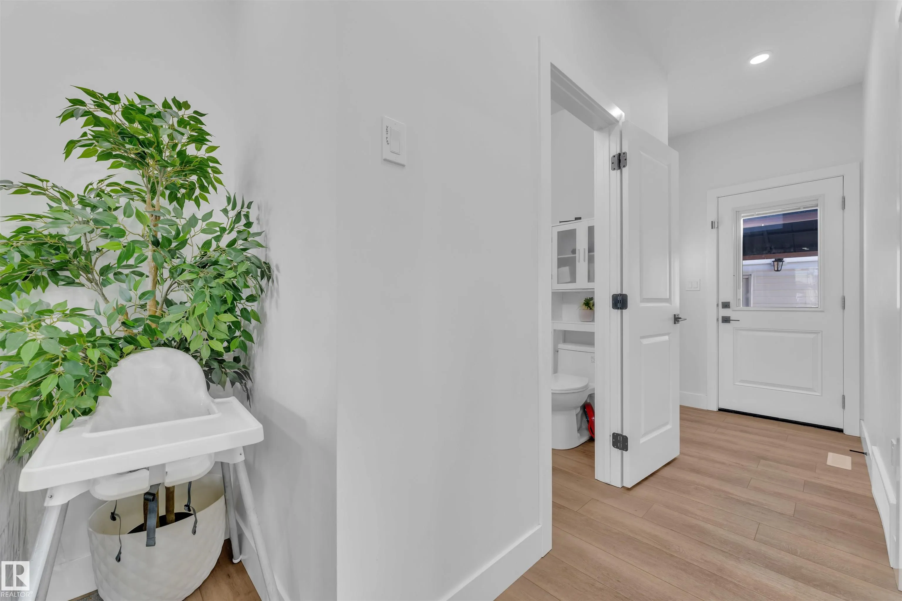 244 ROLSTON Wynd
