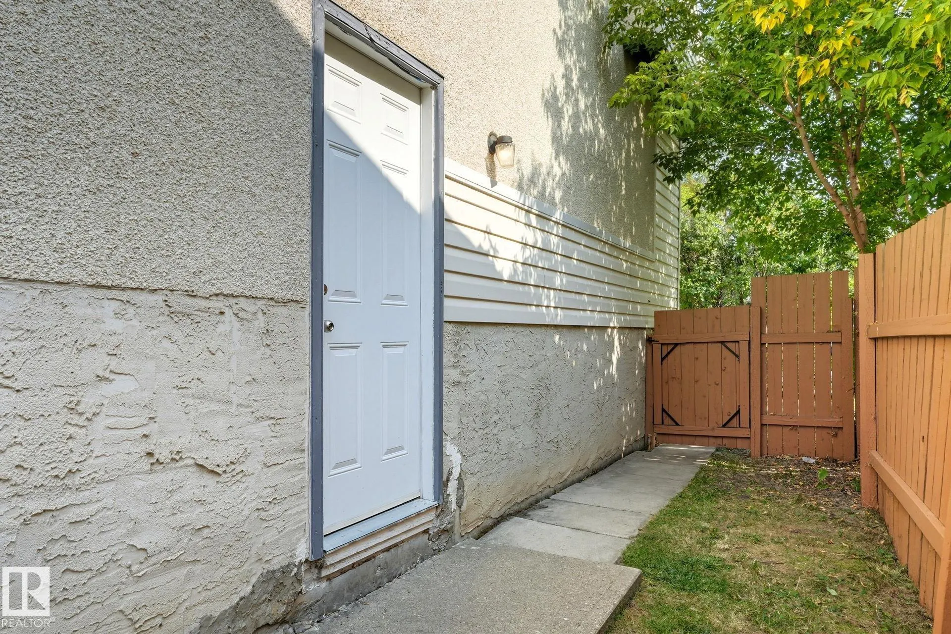10326 150 Street