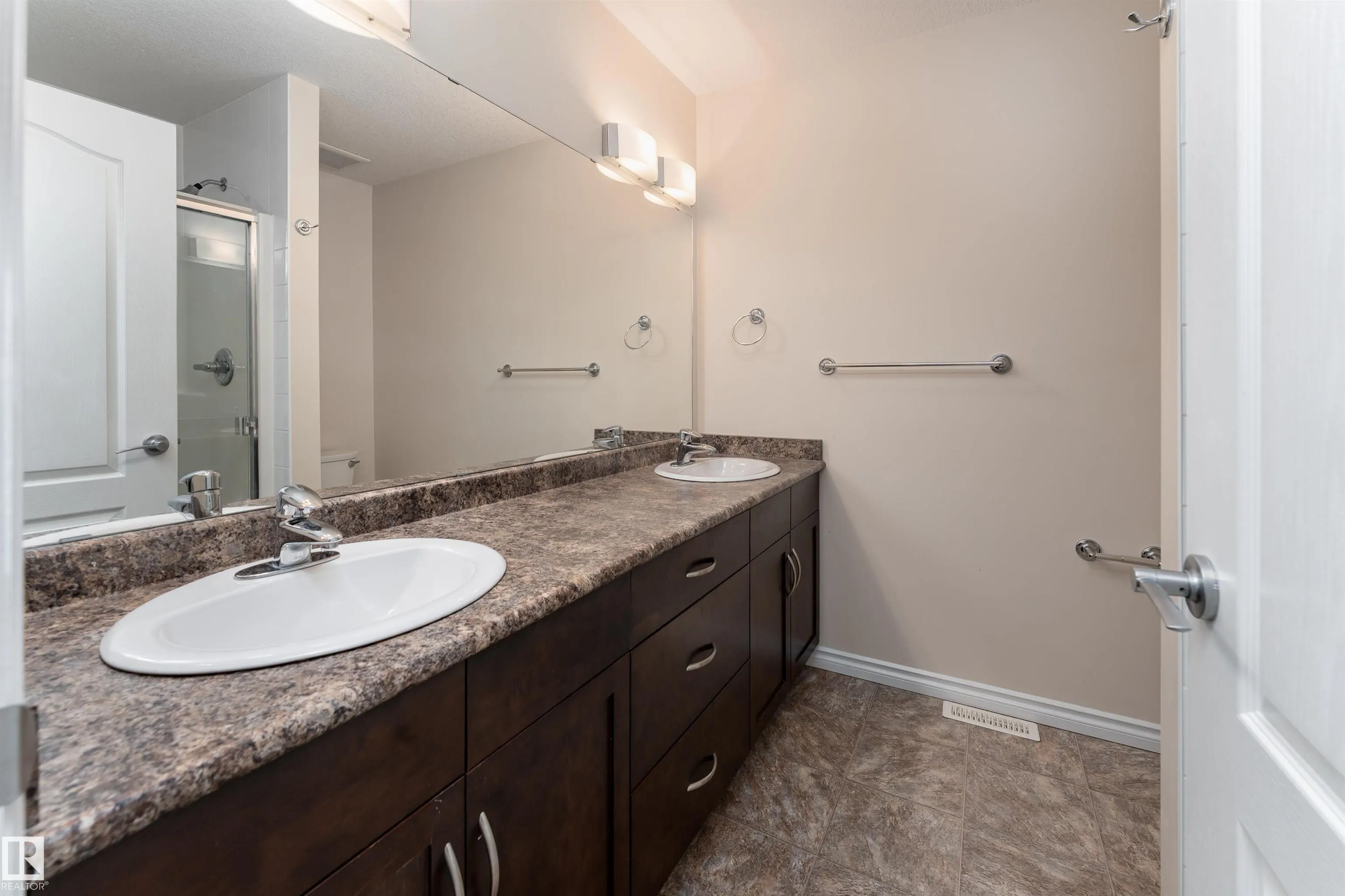 2687 SIR ARTHUR CURRIE Way