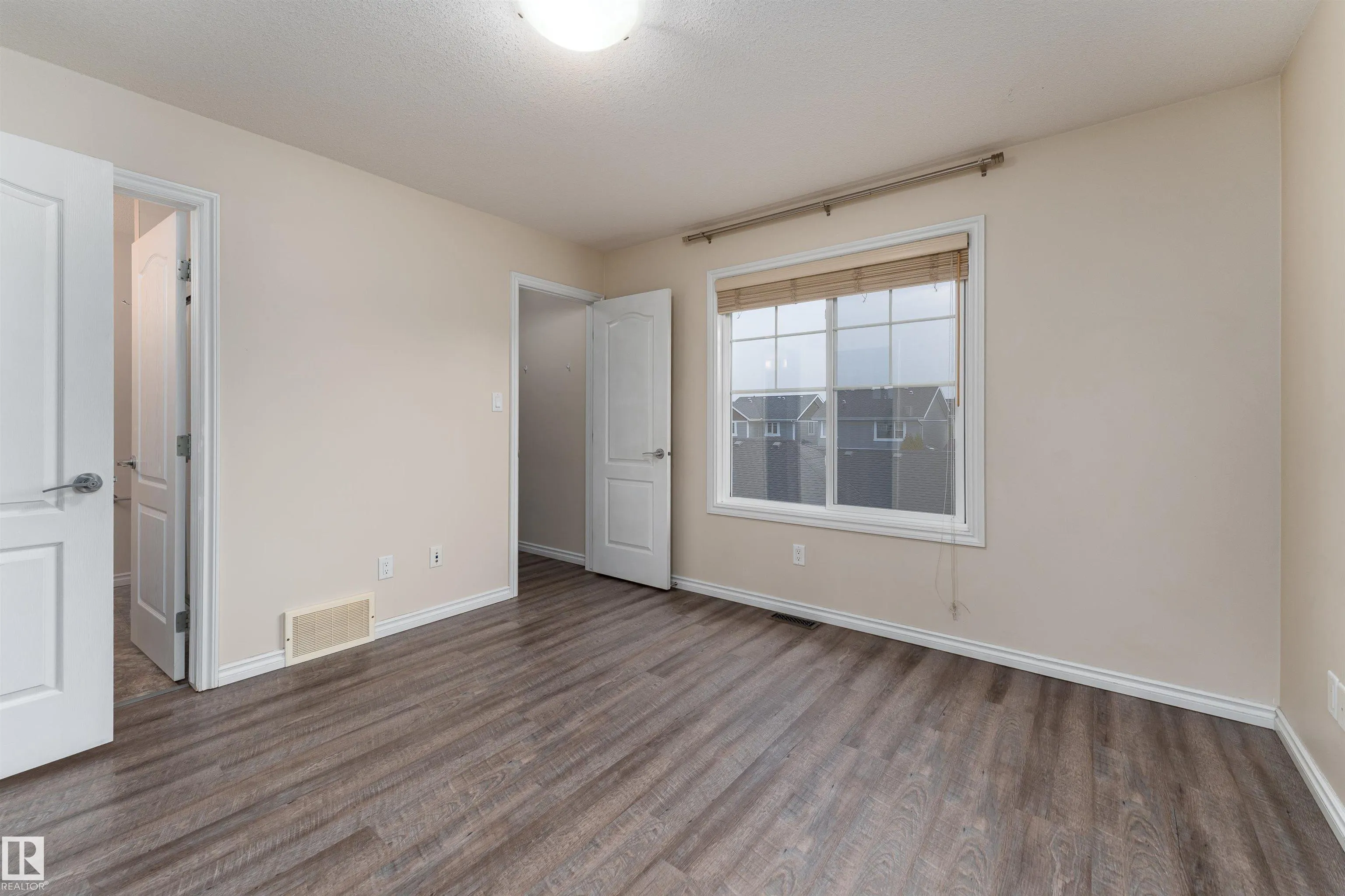 2687 SIR ARTHUR CURRIE Way
