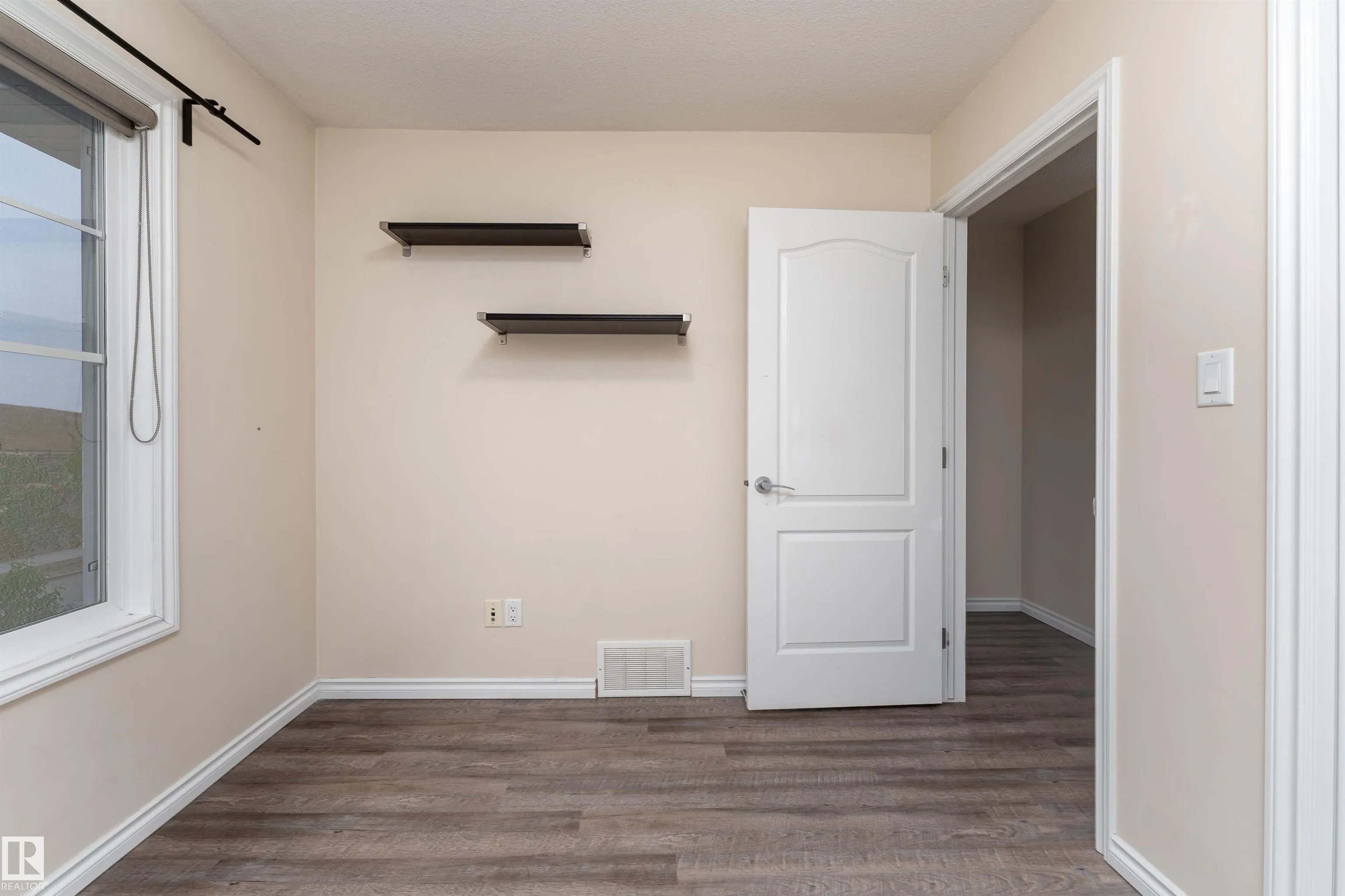 2687 SIR ARTHUR CURRIE Way