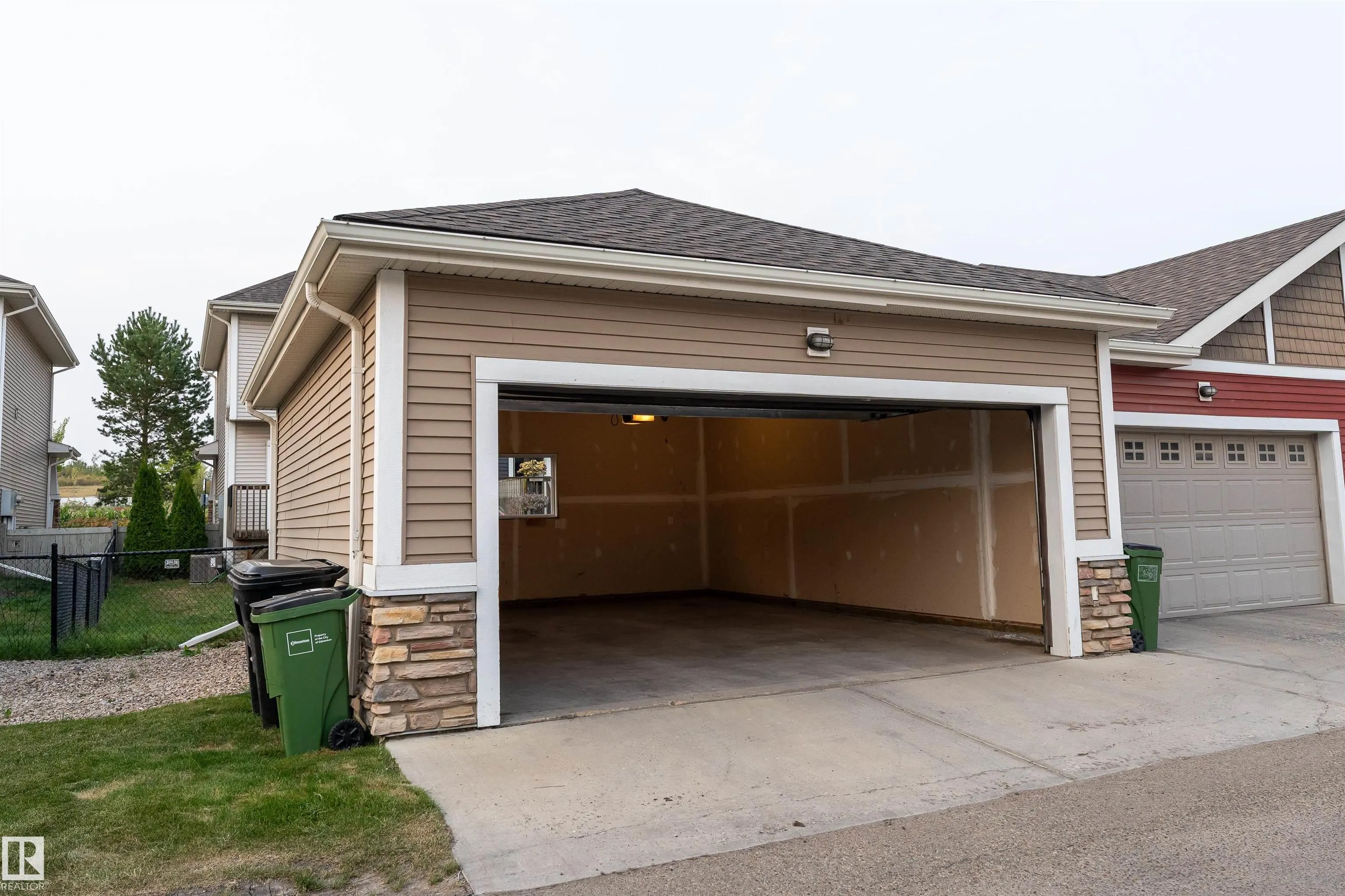 2687 SIR ARTHUR CURRIE Way