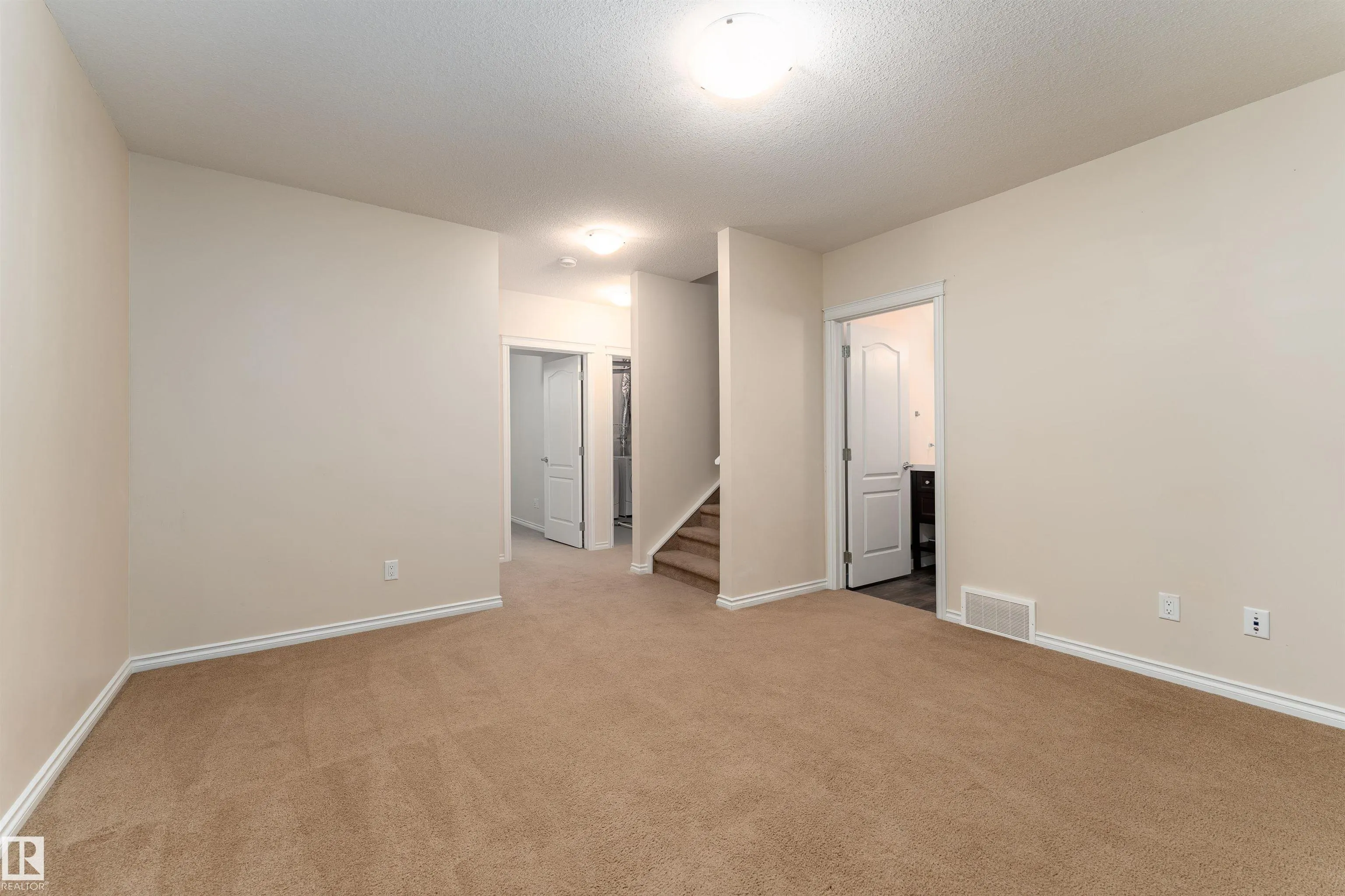 2687 SIR ARTHUR CURRIE Way