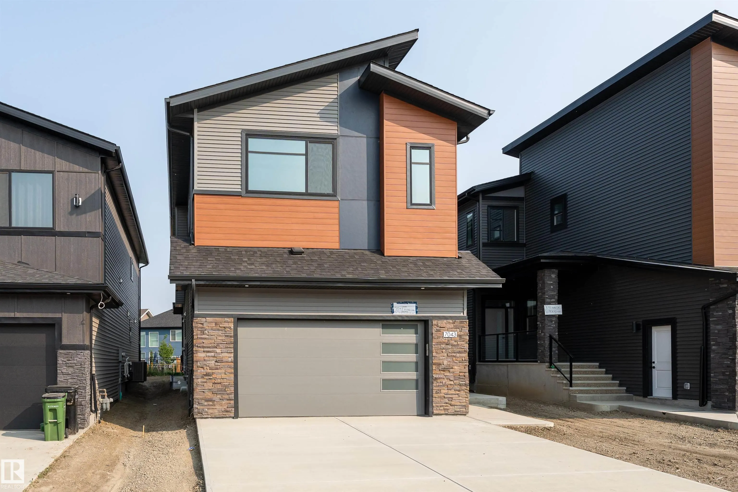 7043 Kiviaq Crescent