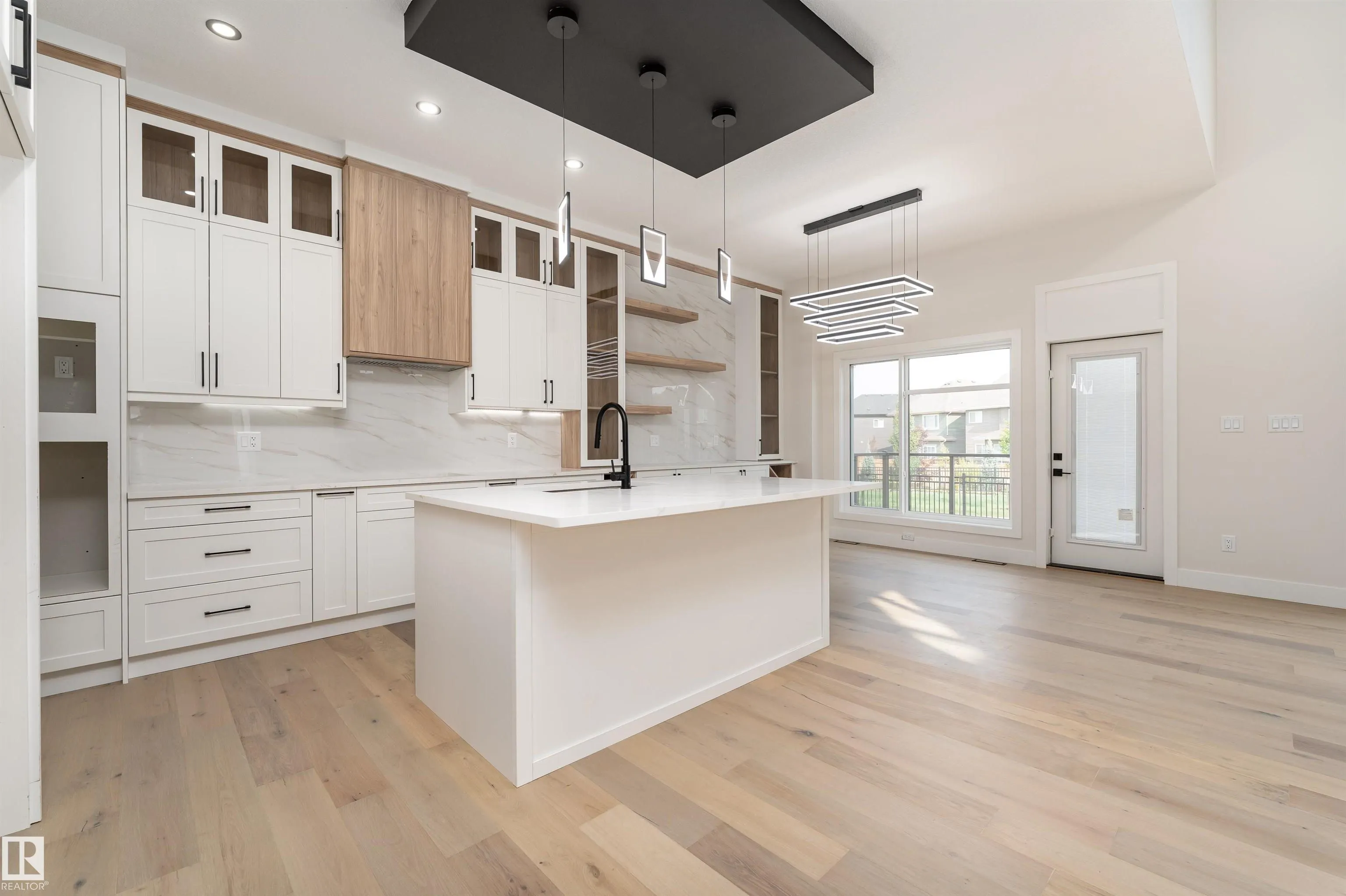 7043 Kiviaq Crescent