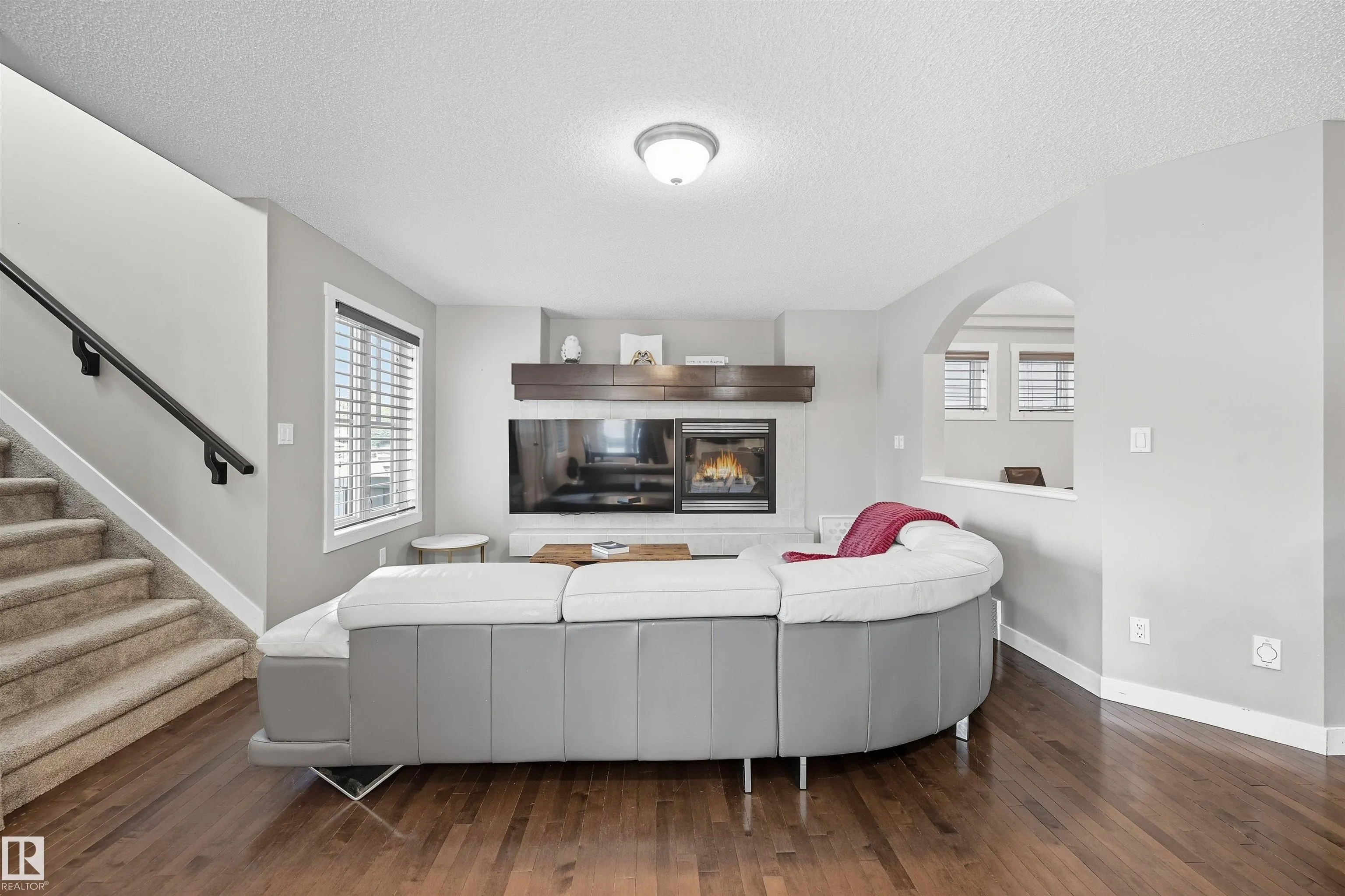 2608 ANDERSON Crescent