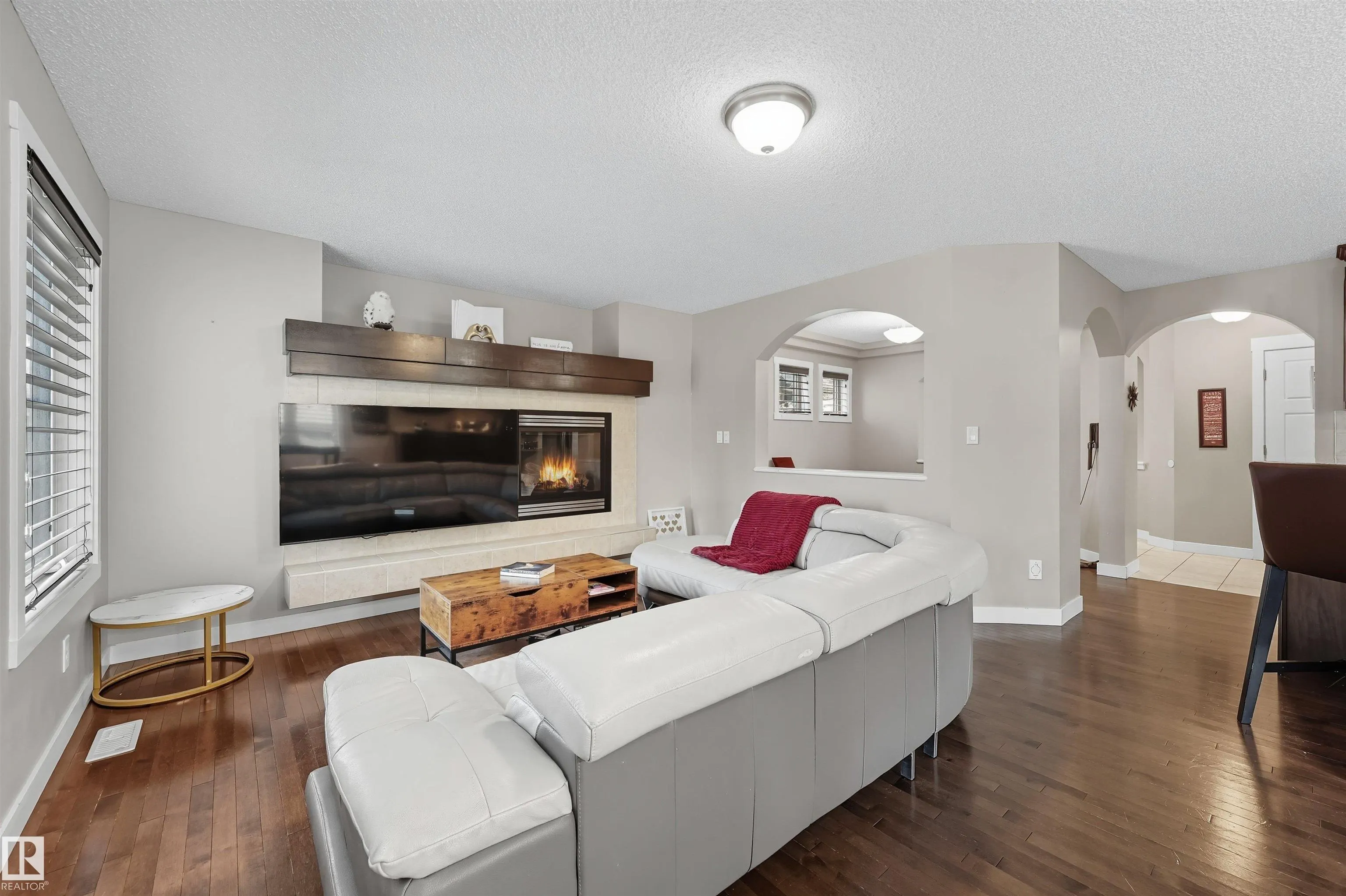 2608 ANDERSON Crescent