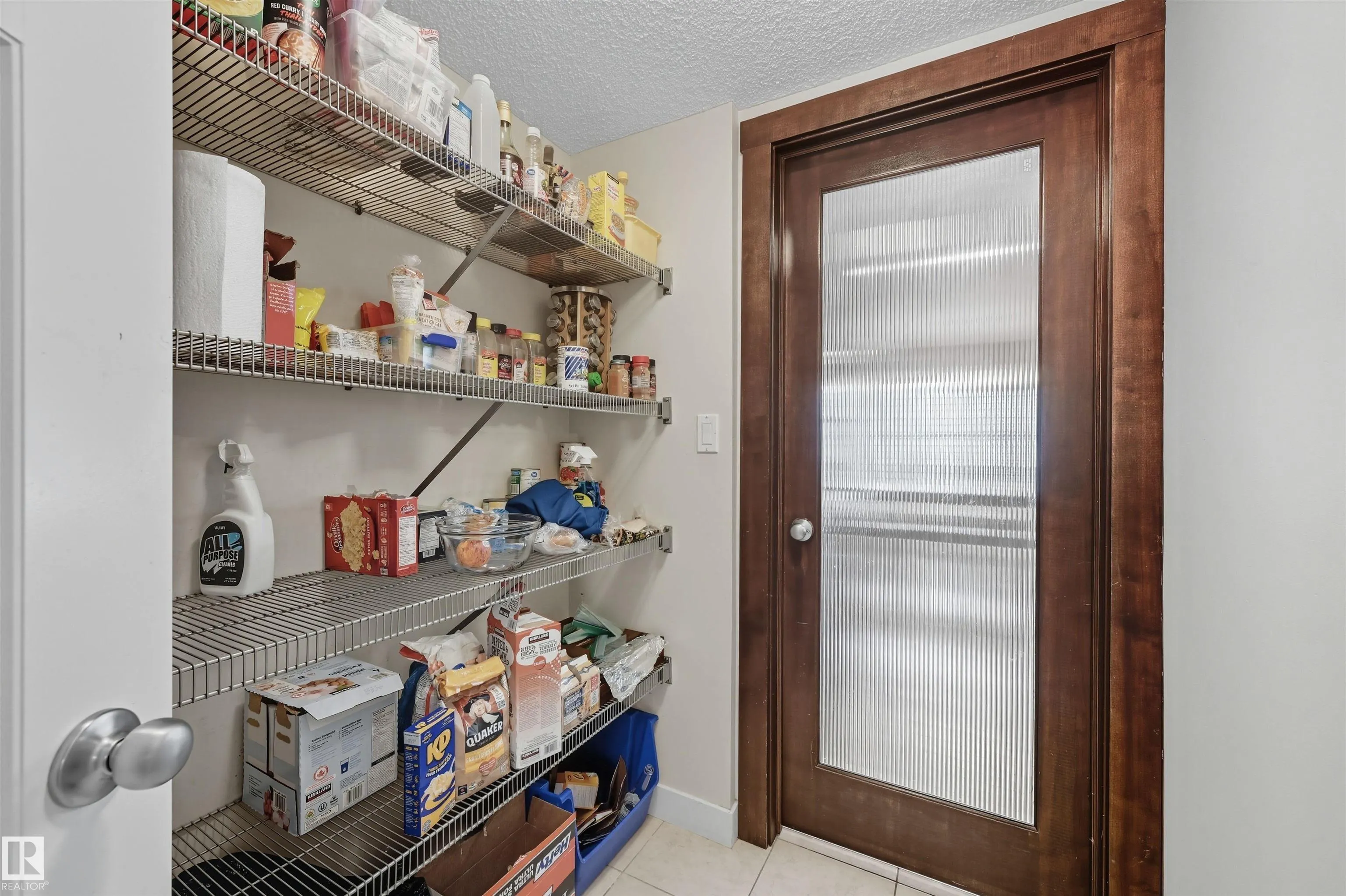2608 ANDERSON Crescent