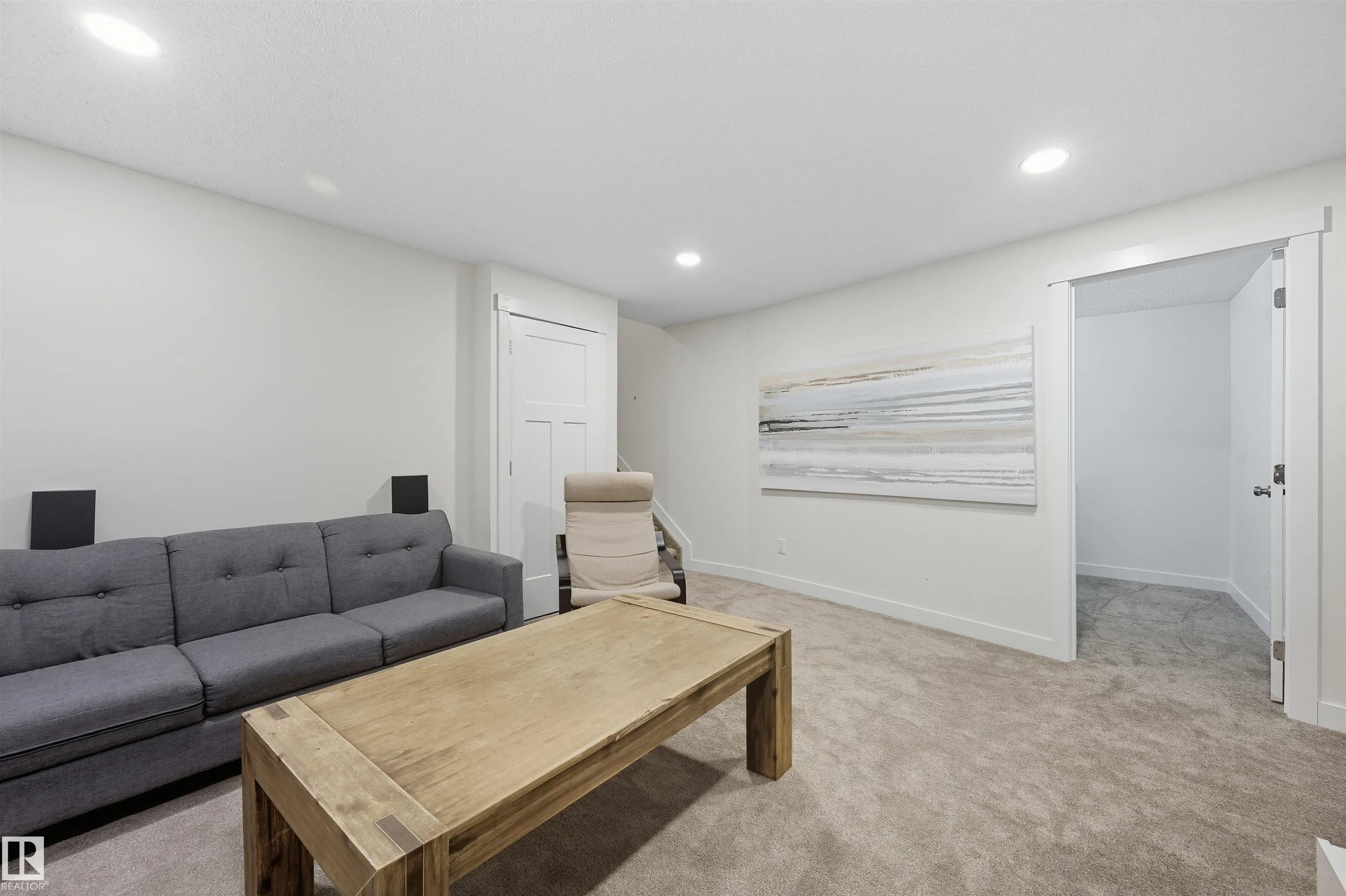 2608 ANDERSON Crescent