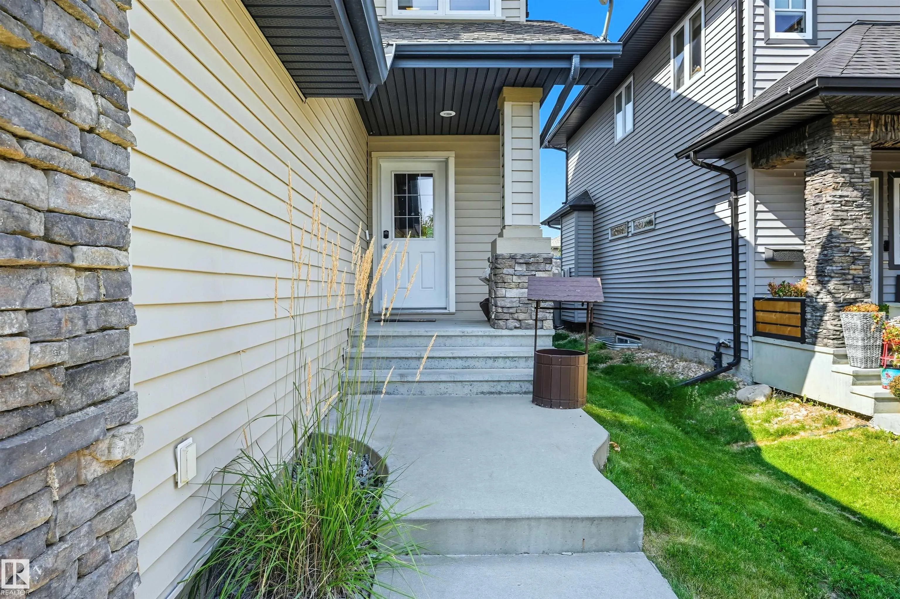2608 ANDERSON Crescent
