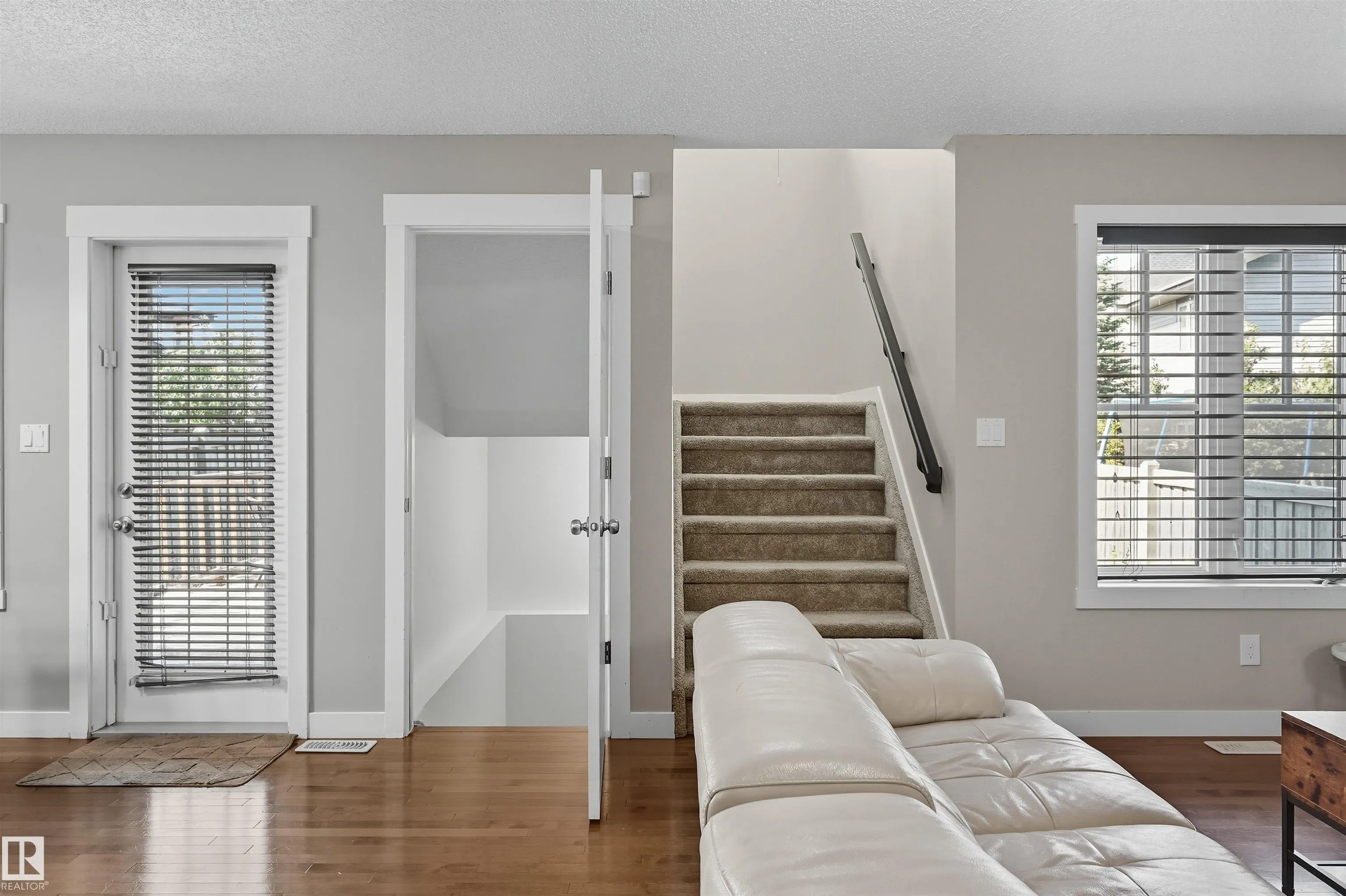 2608 ANDERSON Crescent