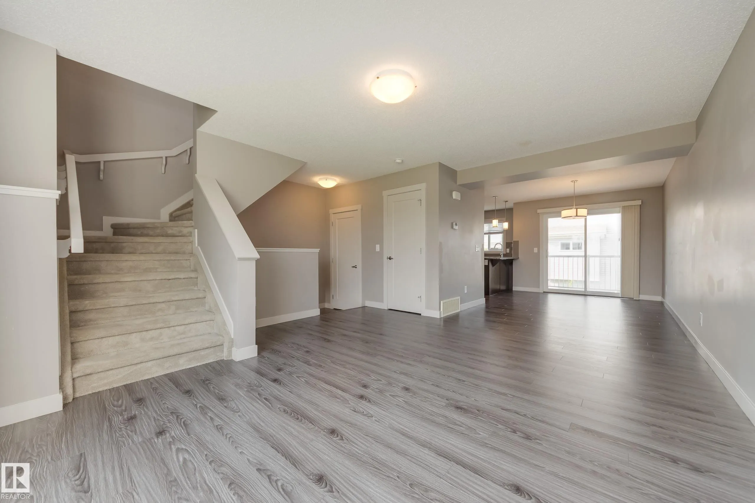 2121 HADDOW Drive