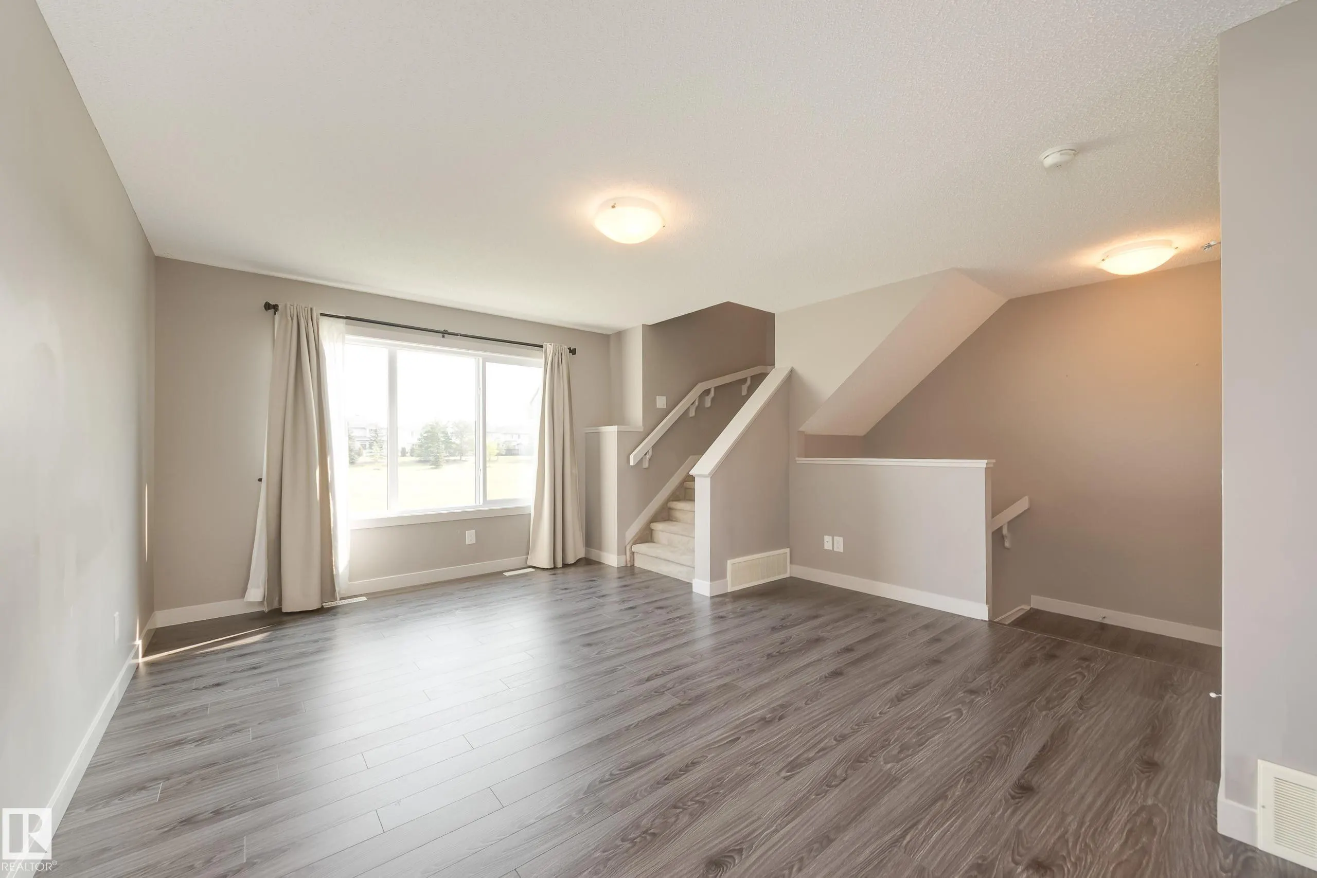 2121 HADDOW Drive