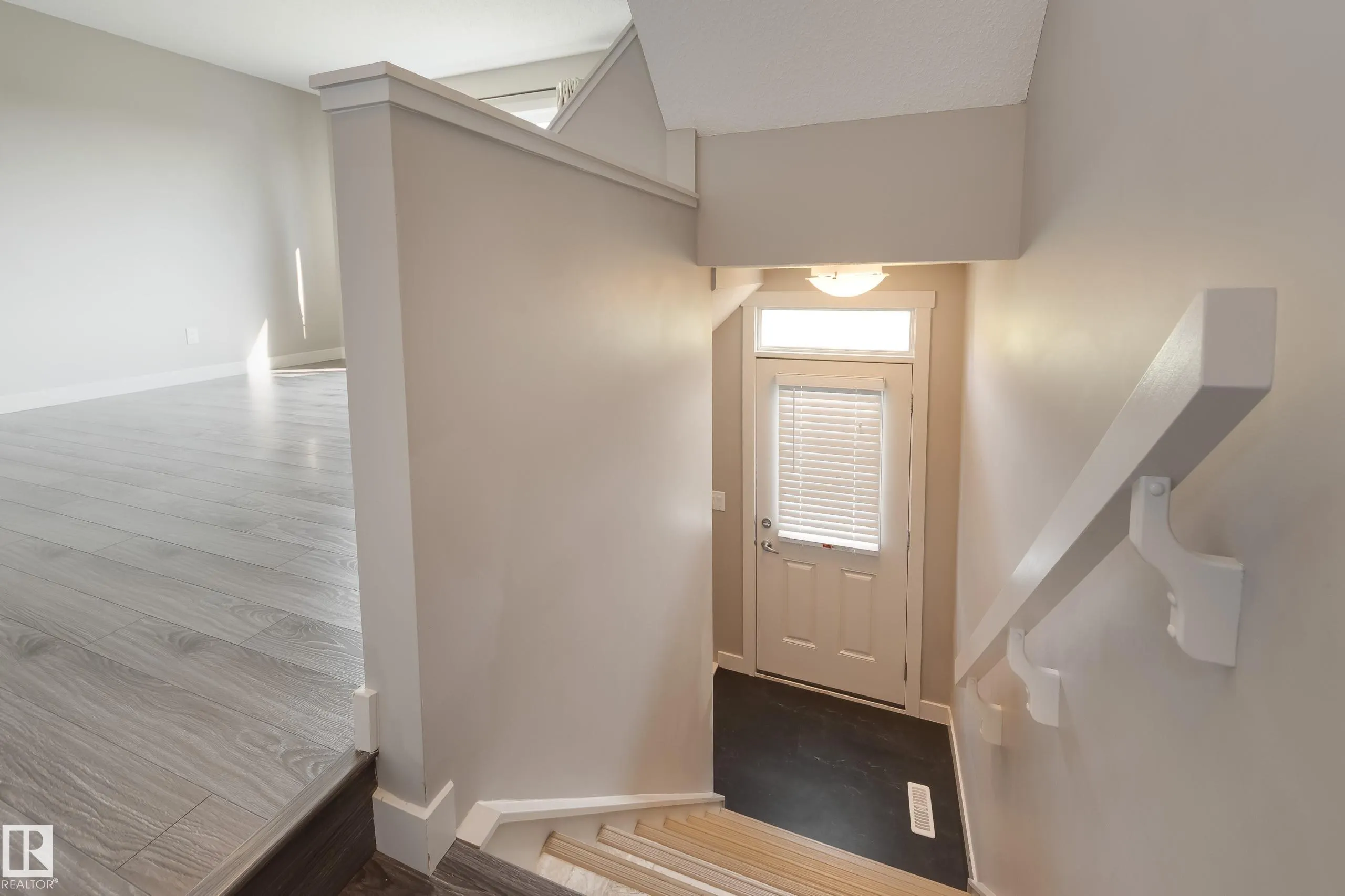 2121 HADDOW Drive