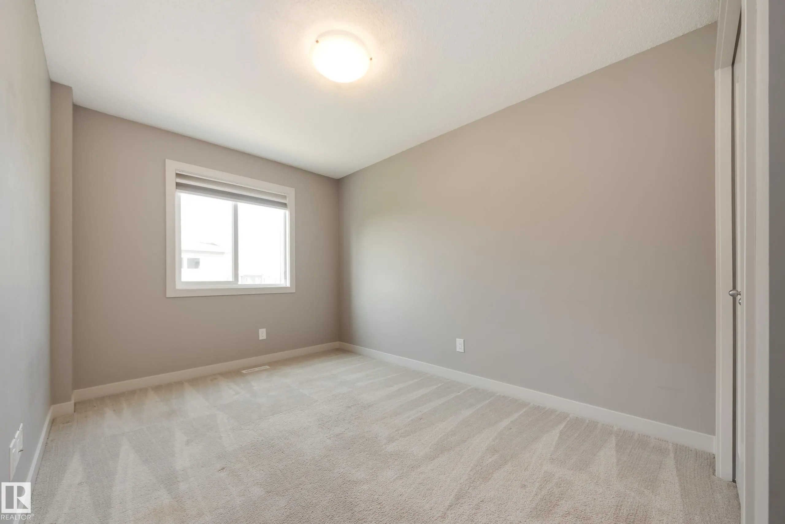 2121 HADDOW Drive