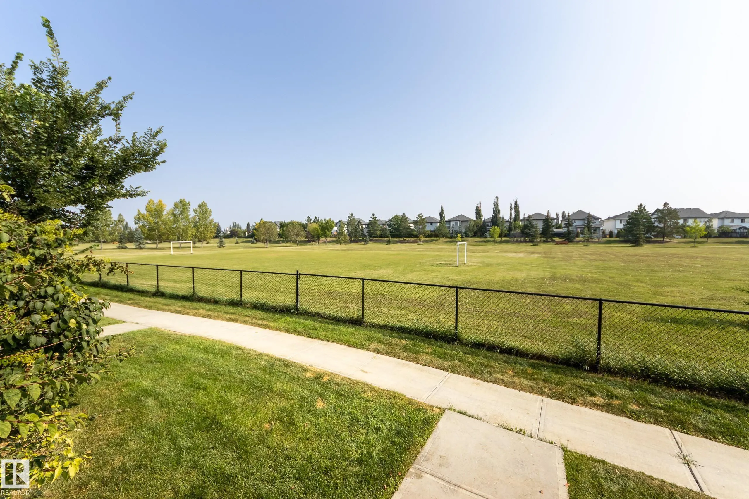 2121 HADDOW Drive