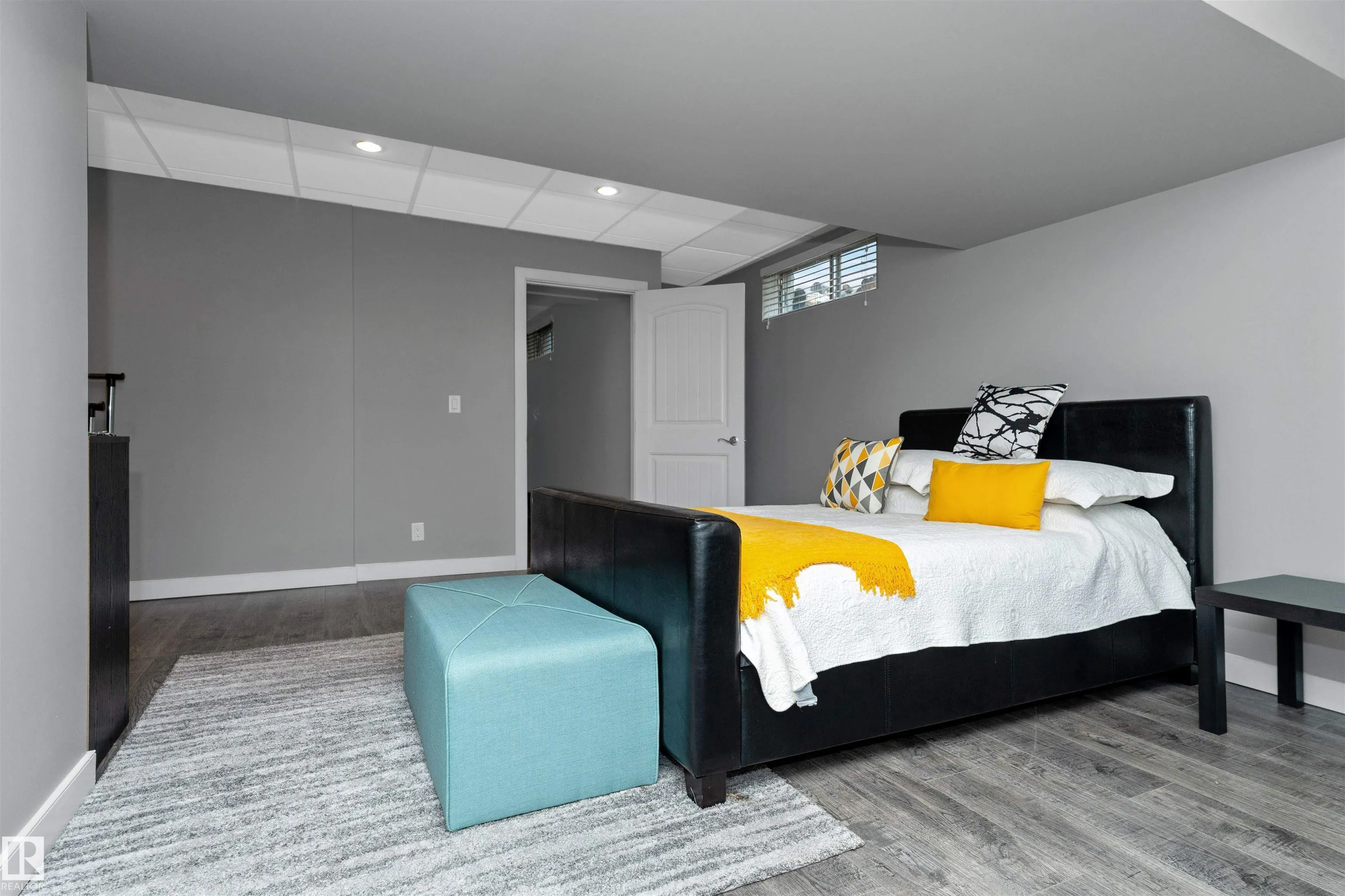 15707 72 Street