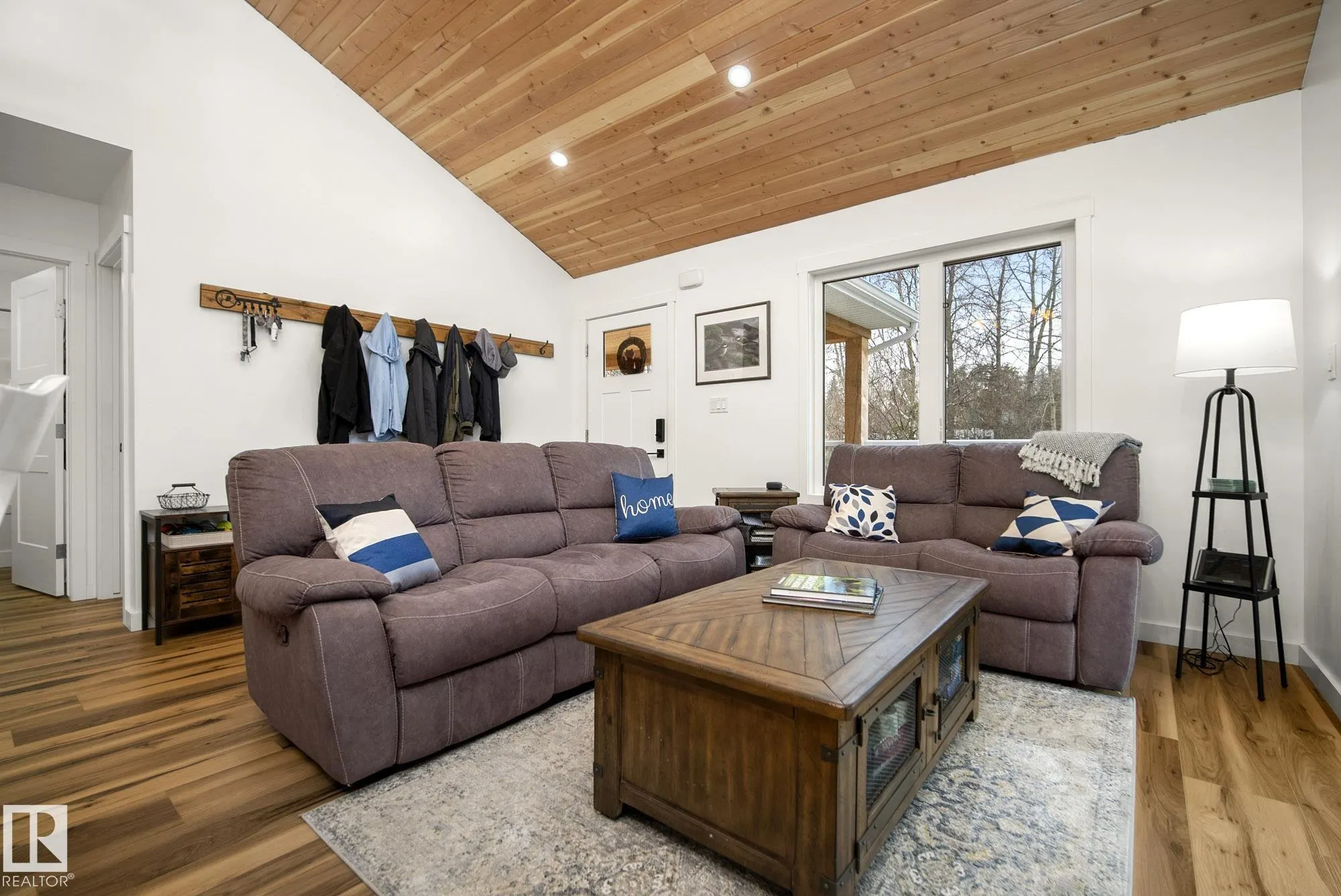 3215 TWP ROAD 574